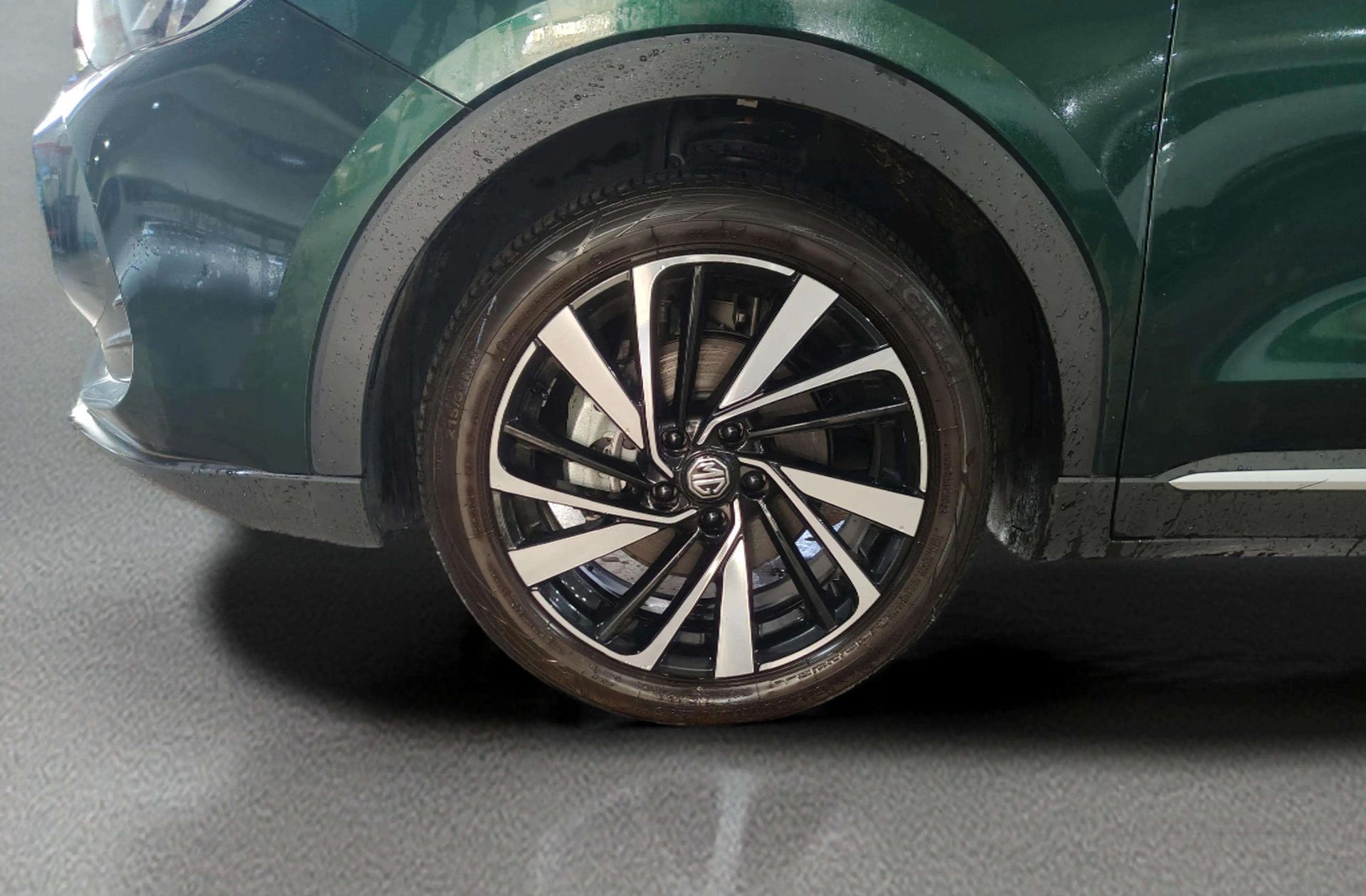 MG ZS 1.5 Hybrid+ Luxury - foto 33