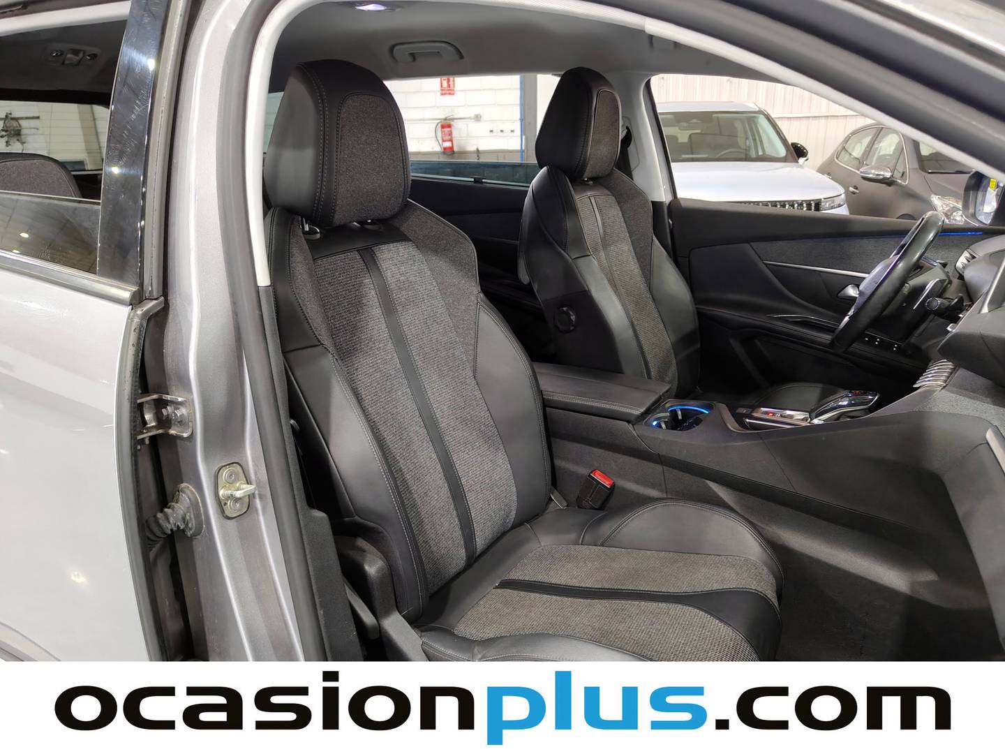 Peugeot 5008 Peugeot 5008 PureTech 130 S&S Allure (130 CV) EAT8 7 Plazas gasolina