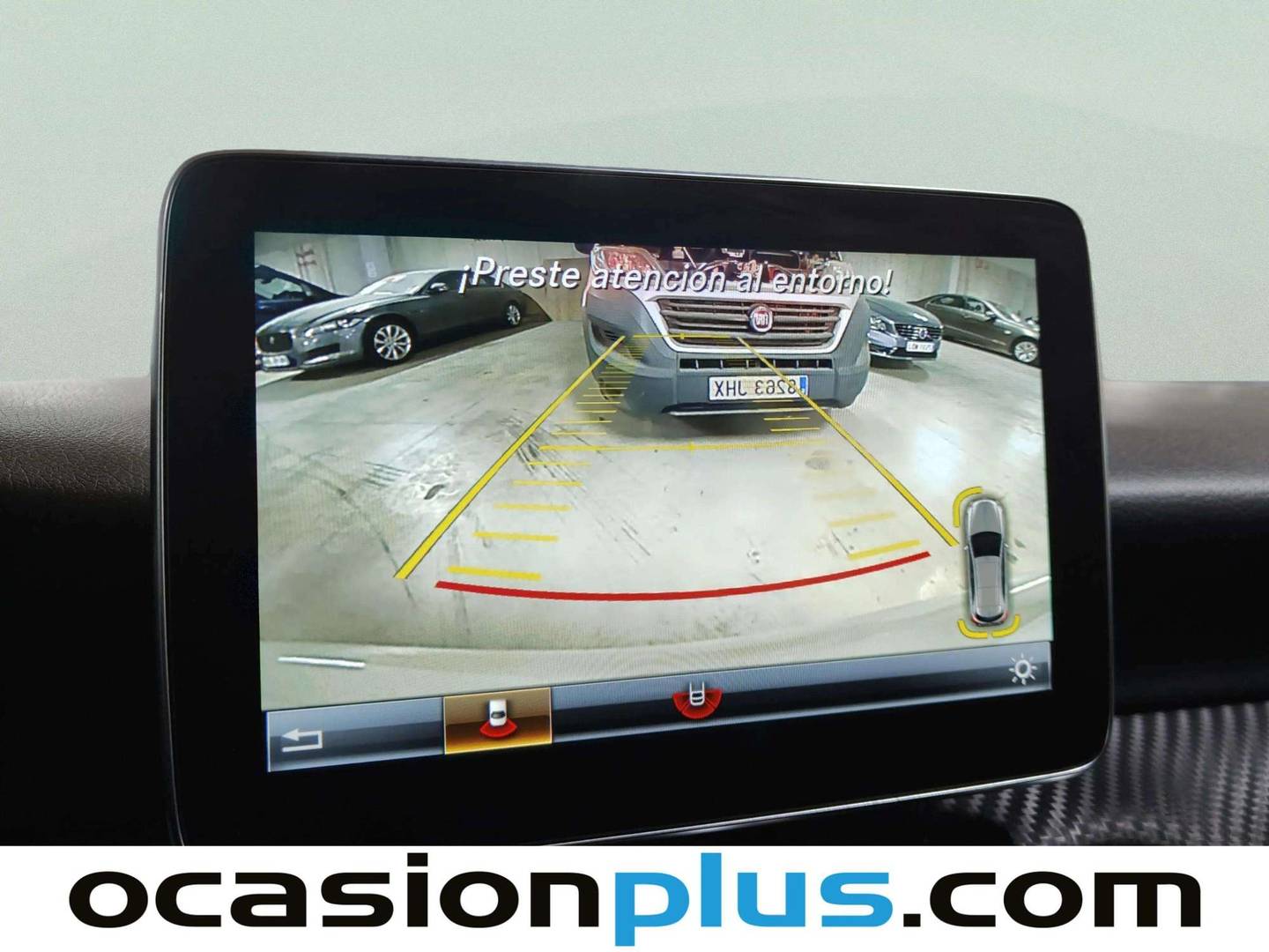 Equipamiento del Mercedes Clase A Mercedes Clase A 180 d AMG Line (109 CV)