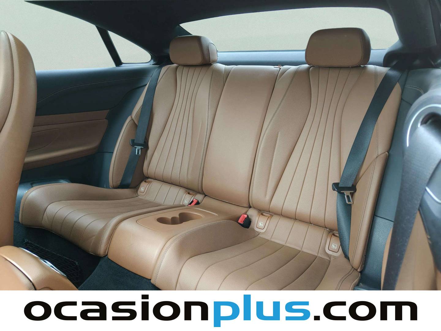 Foto asientos traseros Mercedes Clase E Mercedes-Benz Clase E 220 d Coupe (194 CV) Pack AMG