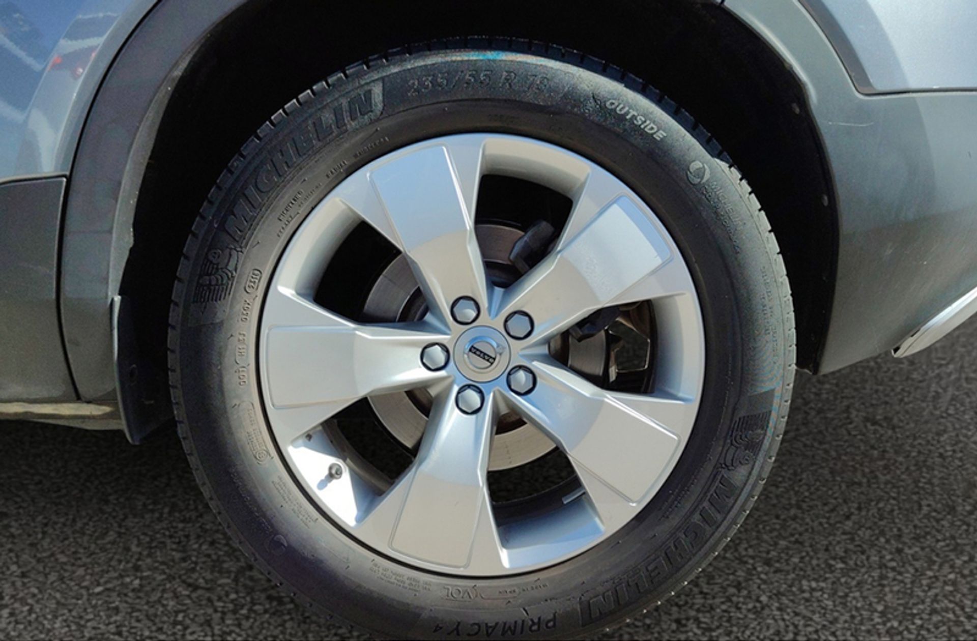 Volvo XC40 D4 Momentum AWD - foto 38