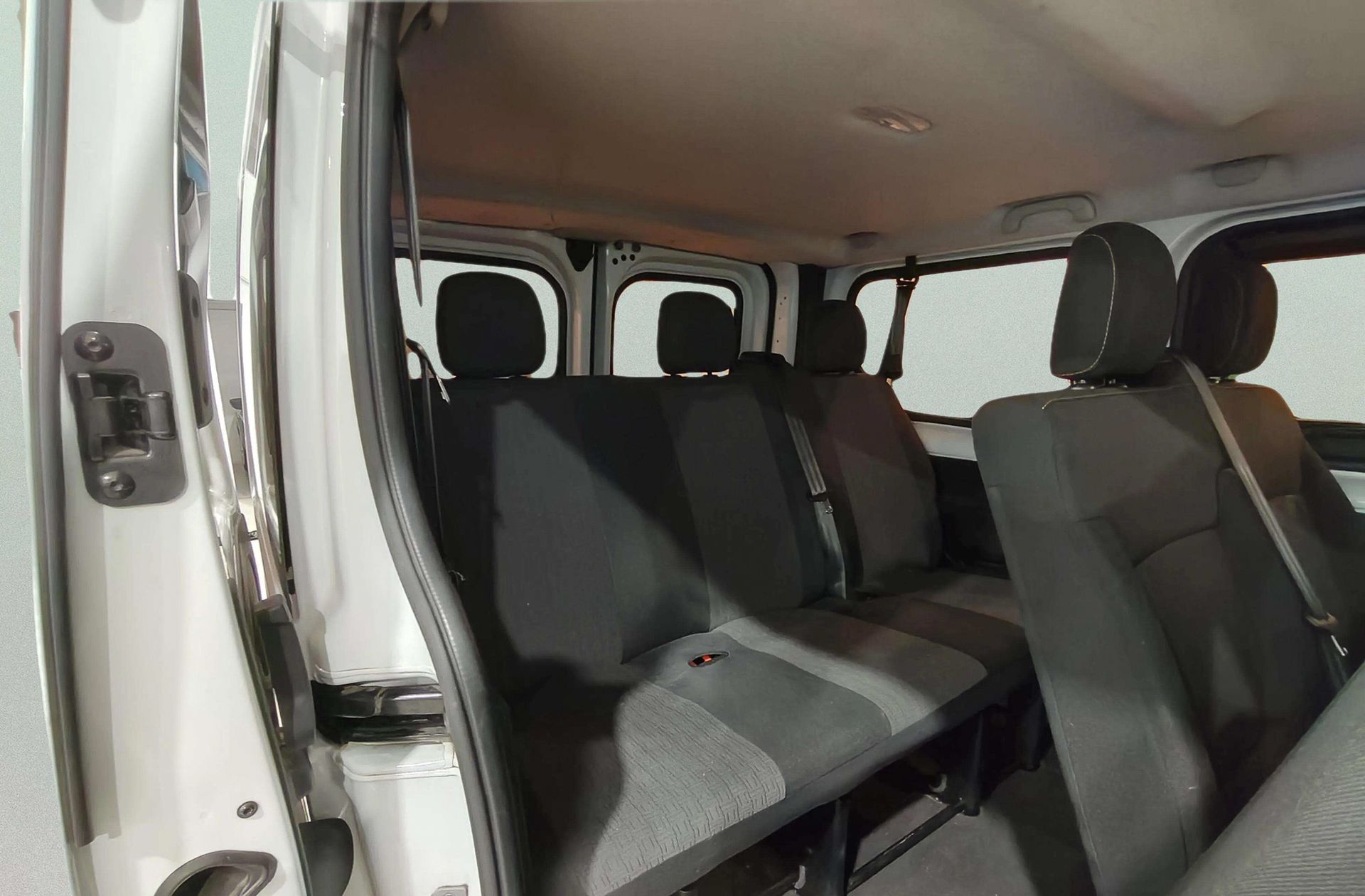 Renault Trafic Combi 9 Energy dCi 9 plazas - foto 6