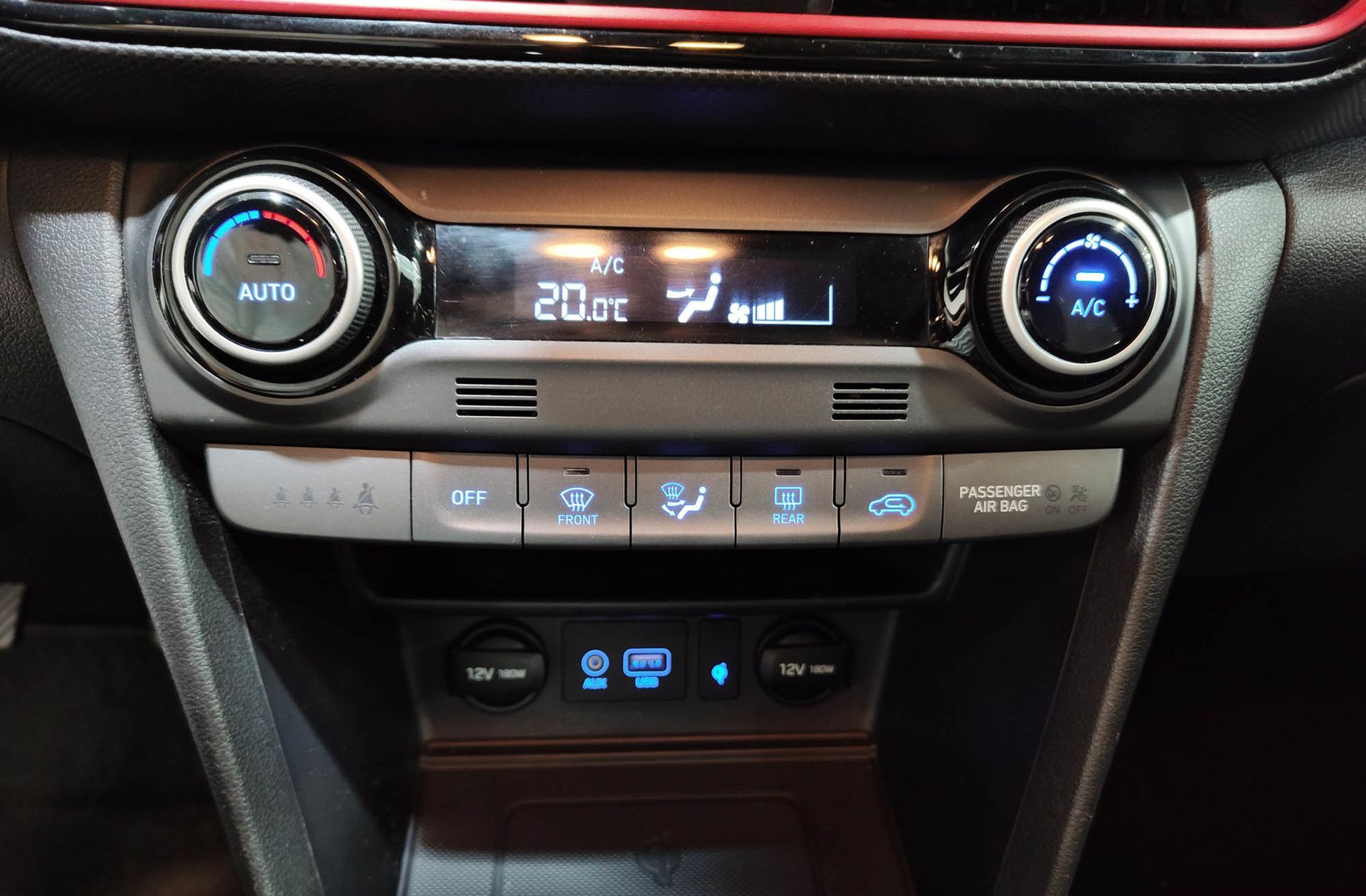Hyundai Kona 1.0 T-GDi Tecno 4x2 AEB - foto 31