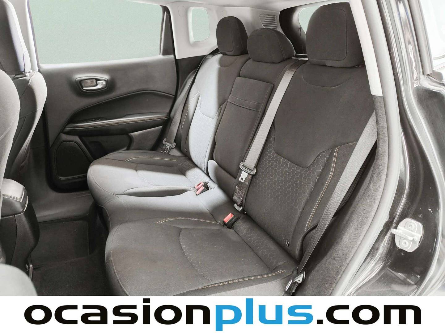 Foto asientos traseros Jeep Compass Jeep Compass 1.3 Gse T4 Longitude FWD MT (130 CV)
