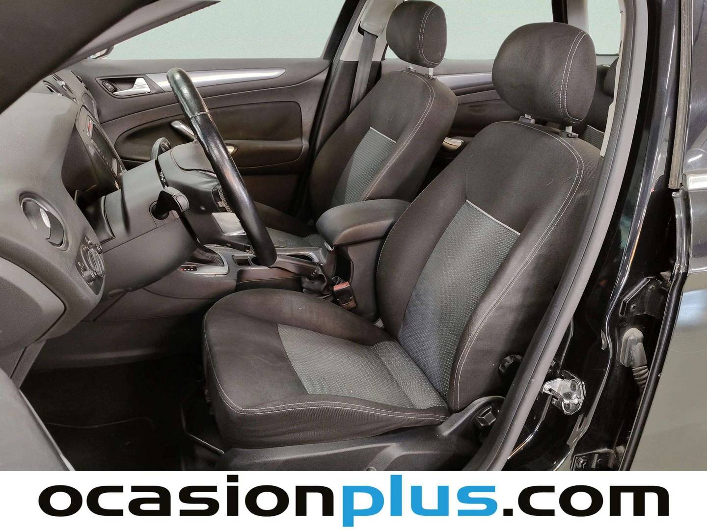 Foto asientos delanteros Ford Mondeo Ford Mondeo SportBreak 2.0 TDCI Limited Edition (140 CV)