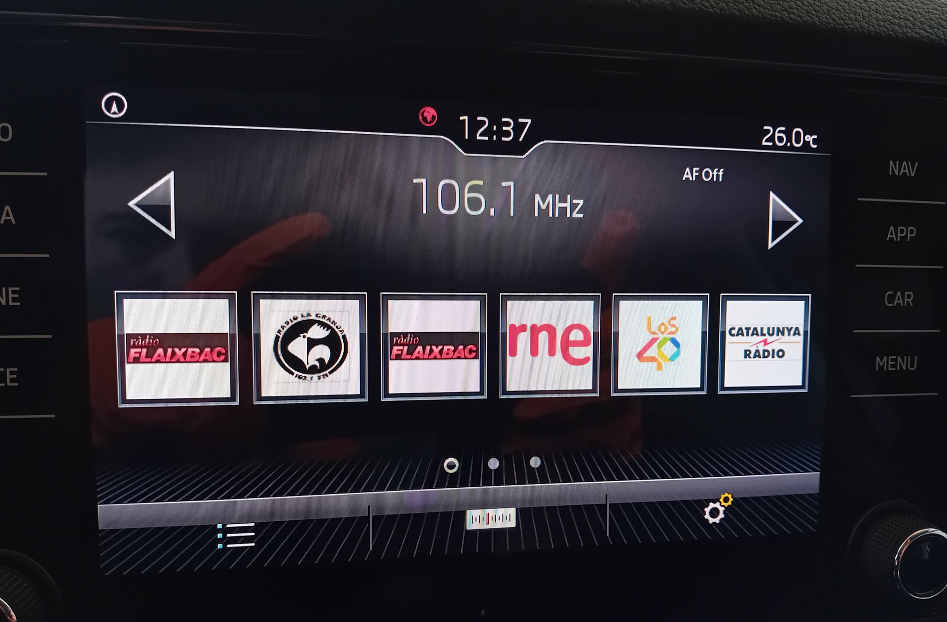 Škoda Karoq 1.0 TSI Like - foto 33