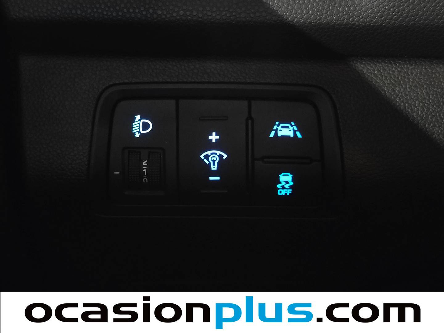 Equipamiento del Hyundai i20 Hyundai i20 1.4 CRDI Tecno Orange (90 CV)