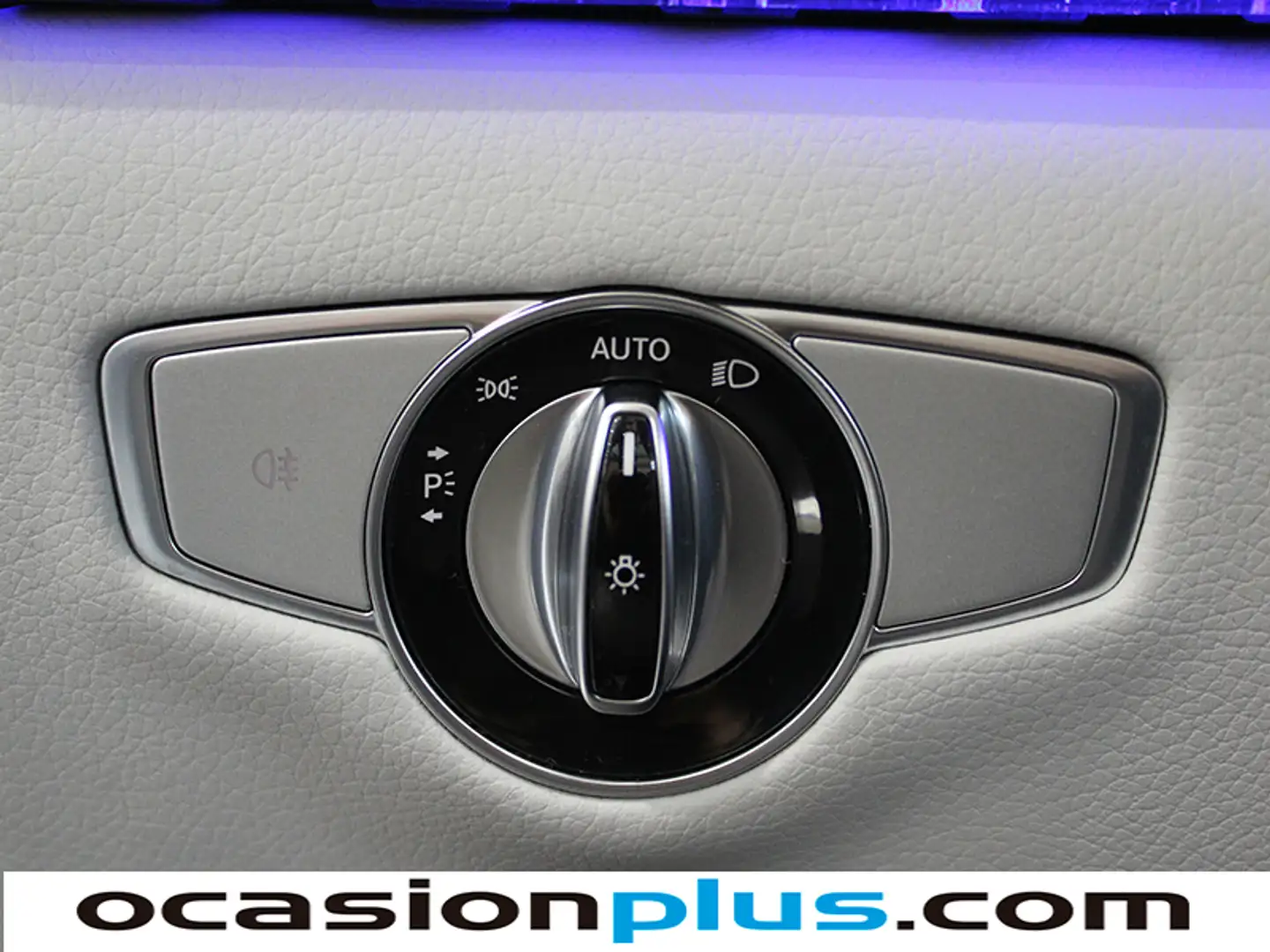 Encendido automático de faros