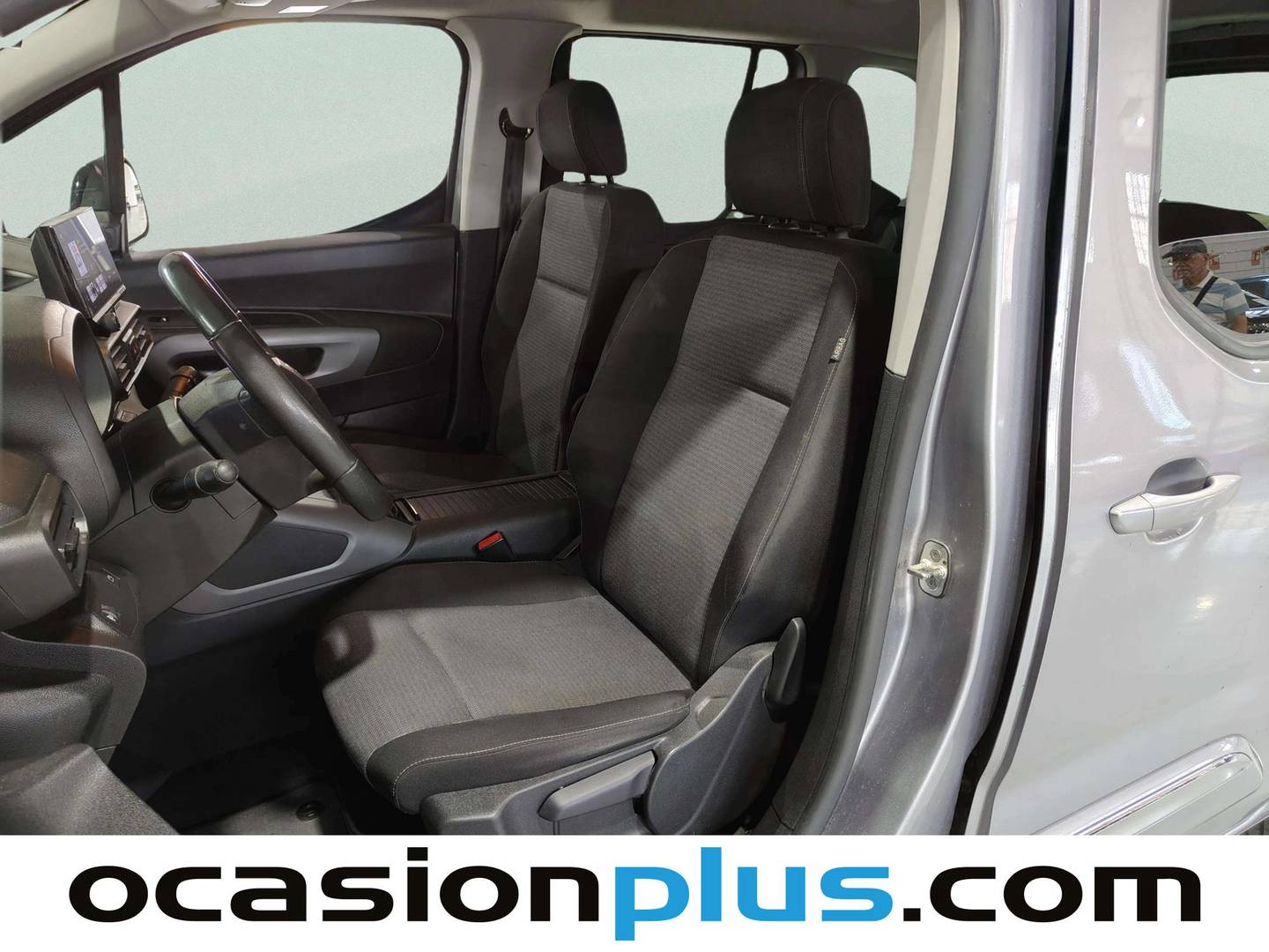 Foto asientos delanteros Toyota Proace City Verso Toyota Proace City Verso Combi 1.5D L1 VX (131 CV)