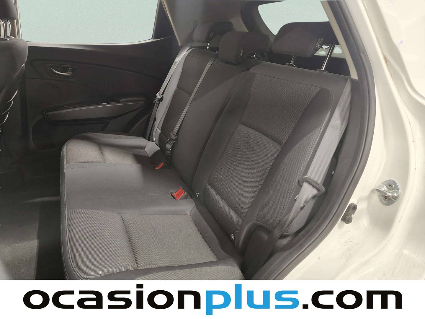Foto asientos traseros SsangYong Tivoli SsangYong Tivoli G12T Urban Plus (128 CV)