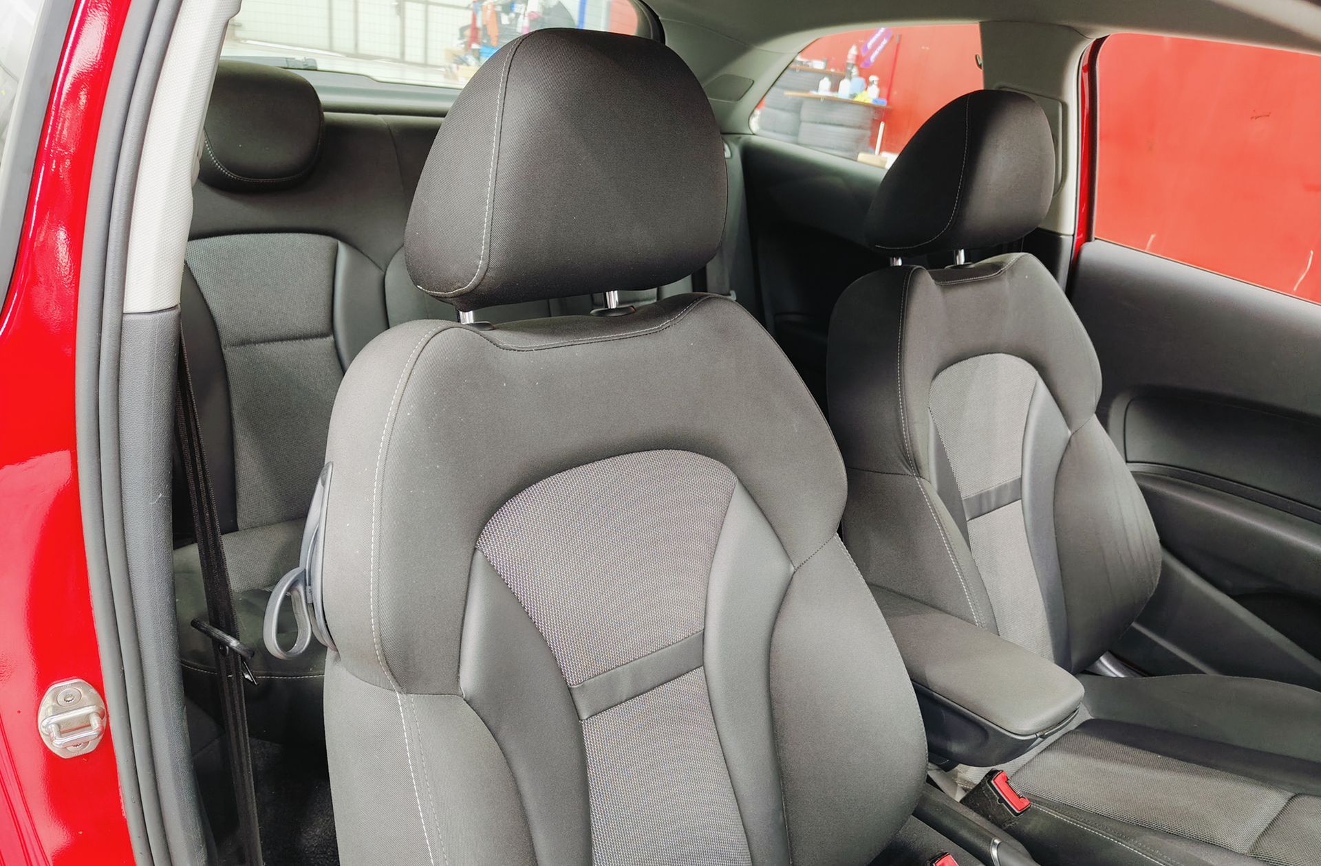 Audi A1 Ambition 1.6 TDI S tronic - foto 7