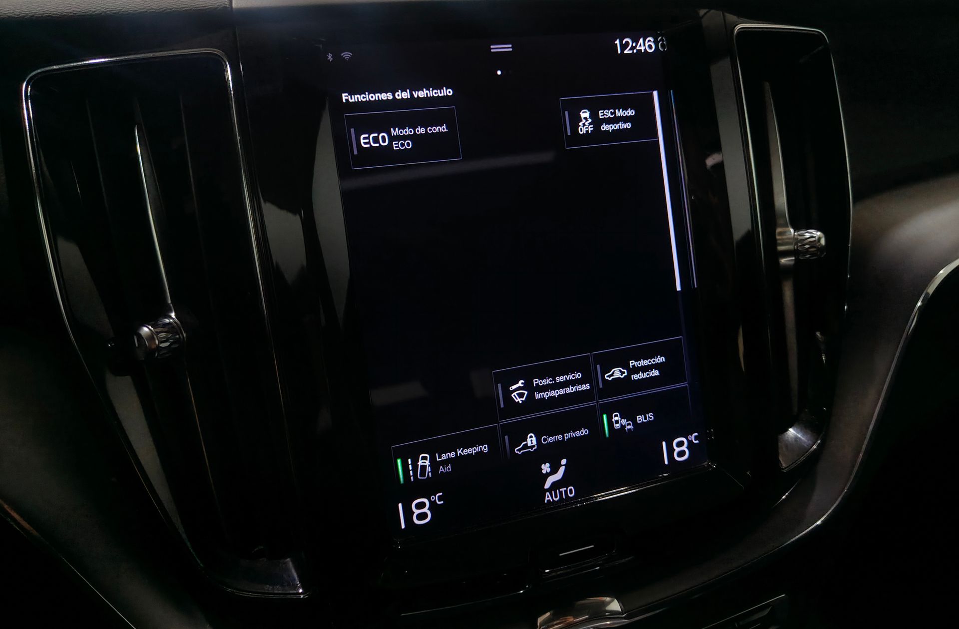 Volvo XC60 D4 Momentum - foto 12
