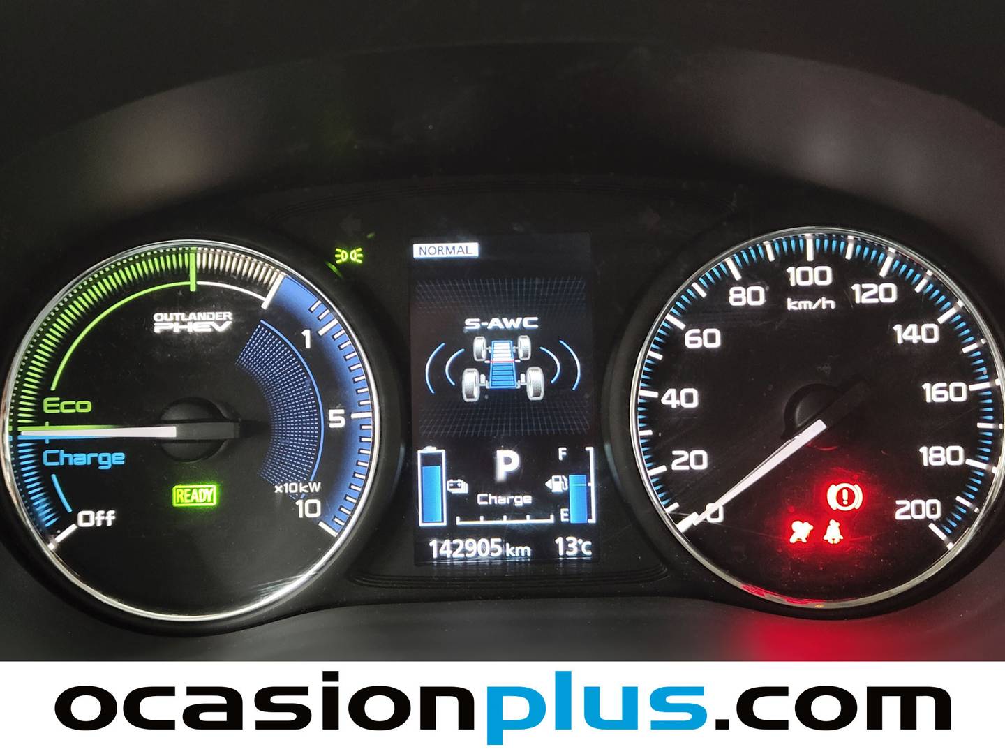 Mitsubishi Outlander Mitsubishi Outlander 2.4 PHEV Motion 4WD Auto (224 CV) seminuevo