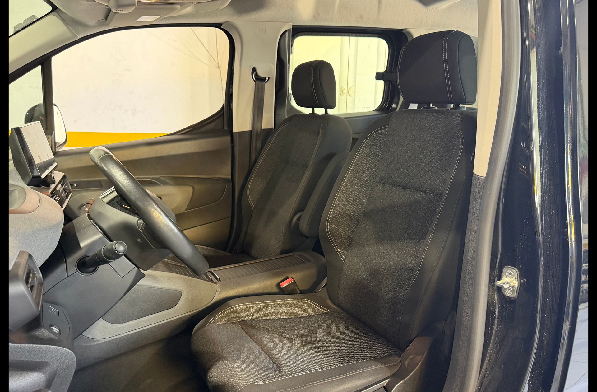 Peugeot Rifter BlueHDi 100 Allure - foto 11