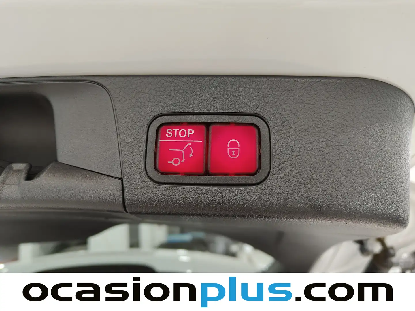 Foto Mercedes GLB Mercedes-Benz GLB 200 d (150 CV) Pack AMG 7 Plazas