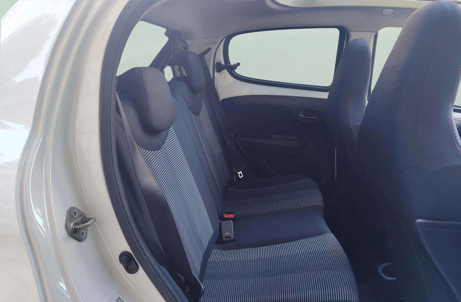 Peugeot 108 1.2 PureTech Roland Garros Top! - foto 13