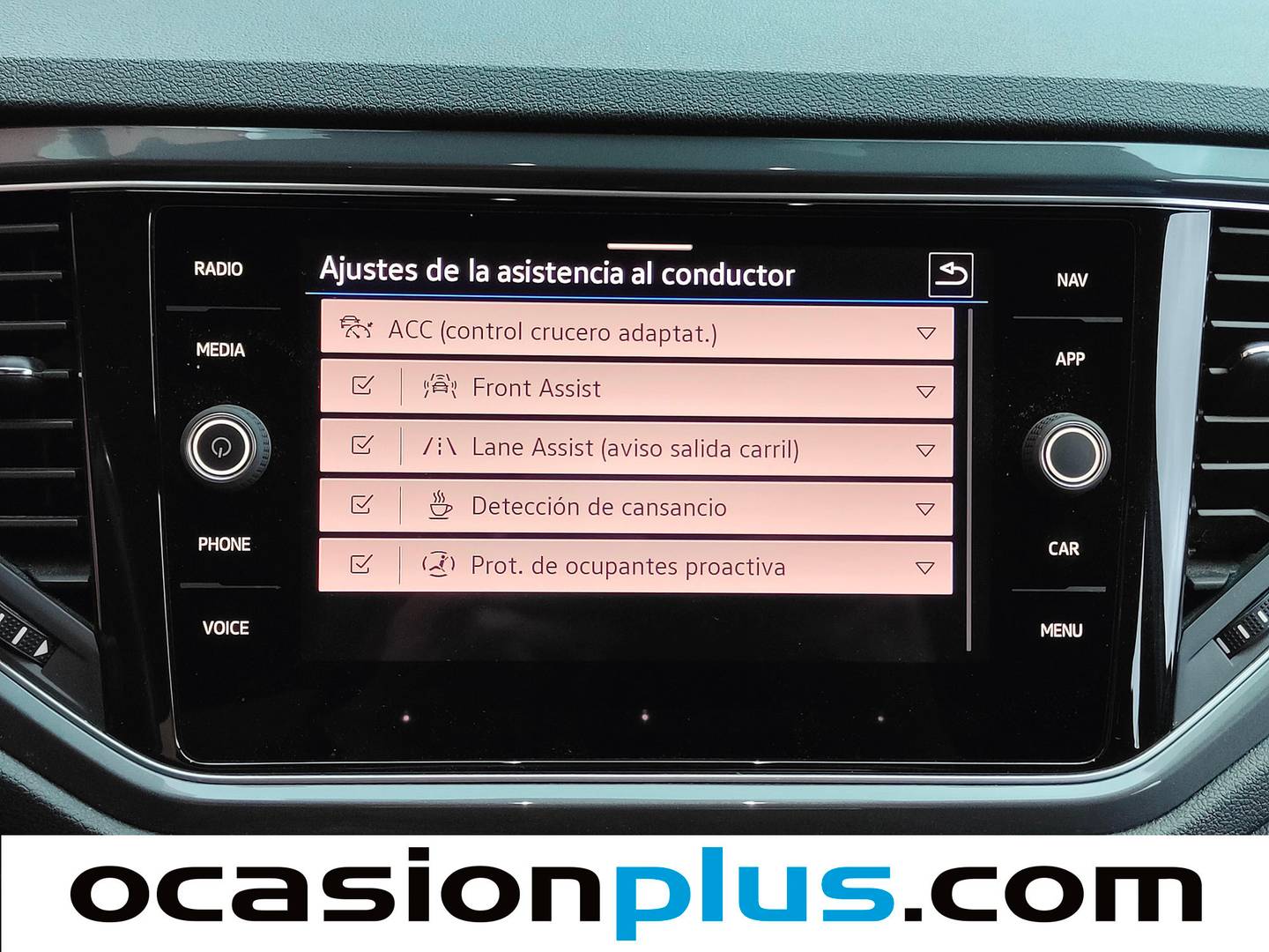 Foto Volkswagen T-Roc Volkswagen T-Roc Sport 2.0 TDI (150 CV) DSG