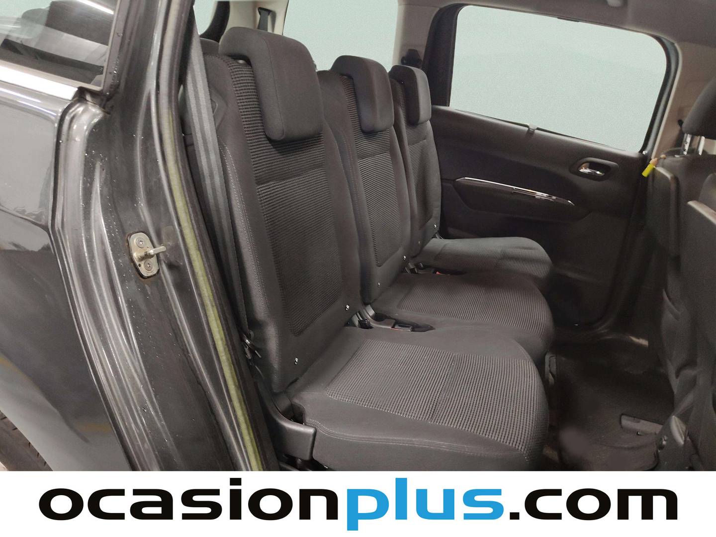 Peugeot 5008 Peugeot 5008 1.6 HDI Active (112 CV) 7 Plazas km 0