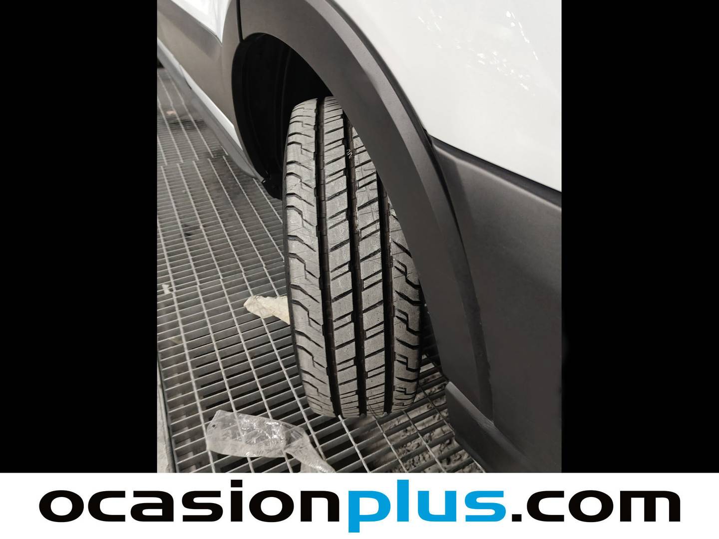 Foto Ford Transit Ford Transit Furgon 350 BEV Trend L3 RWD 68kWh (184 CV)