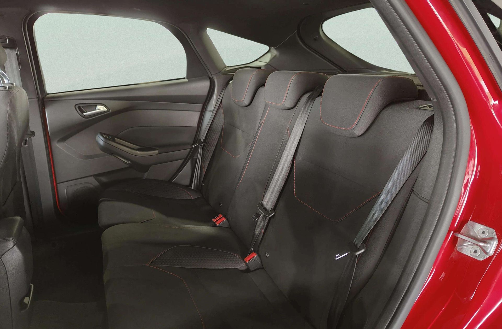 Ford Focus 1.0 EcoBoost ST-Line - foto 13