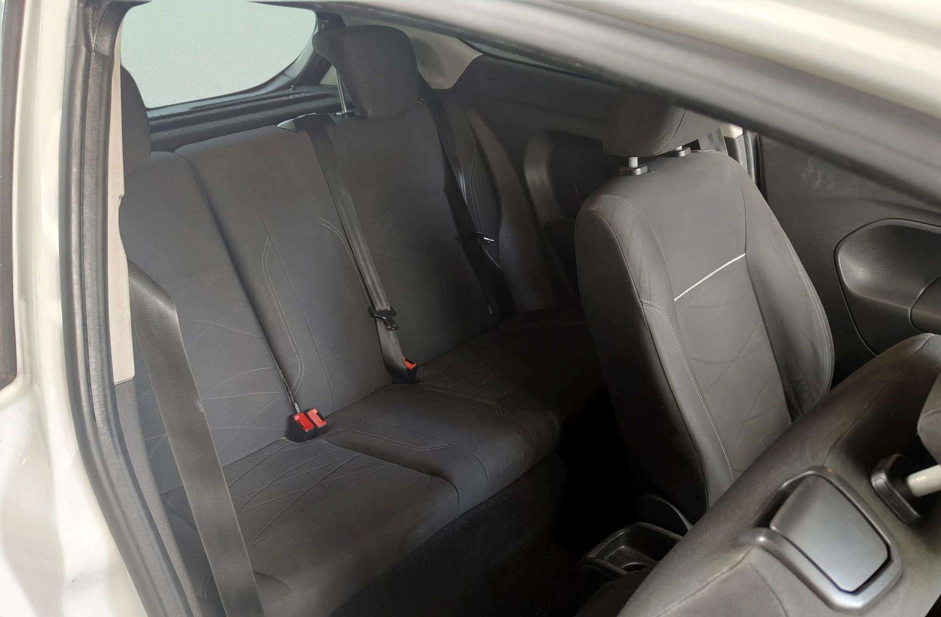 Ford Fiesta 1.0 EcoBoost Trend - foto 13