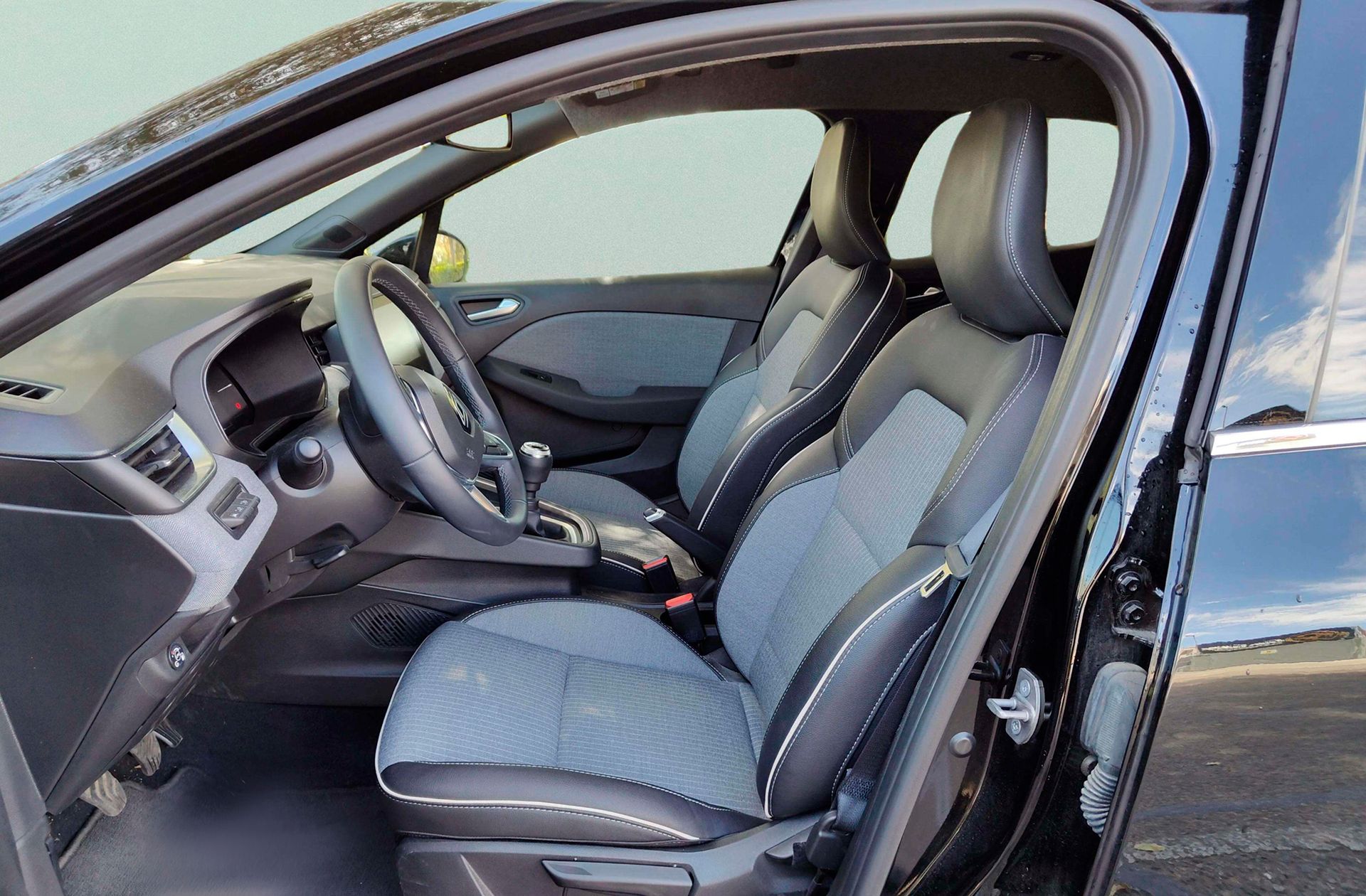 Renault Clio Techno TCe GLP - foto 11