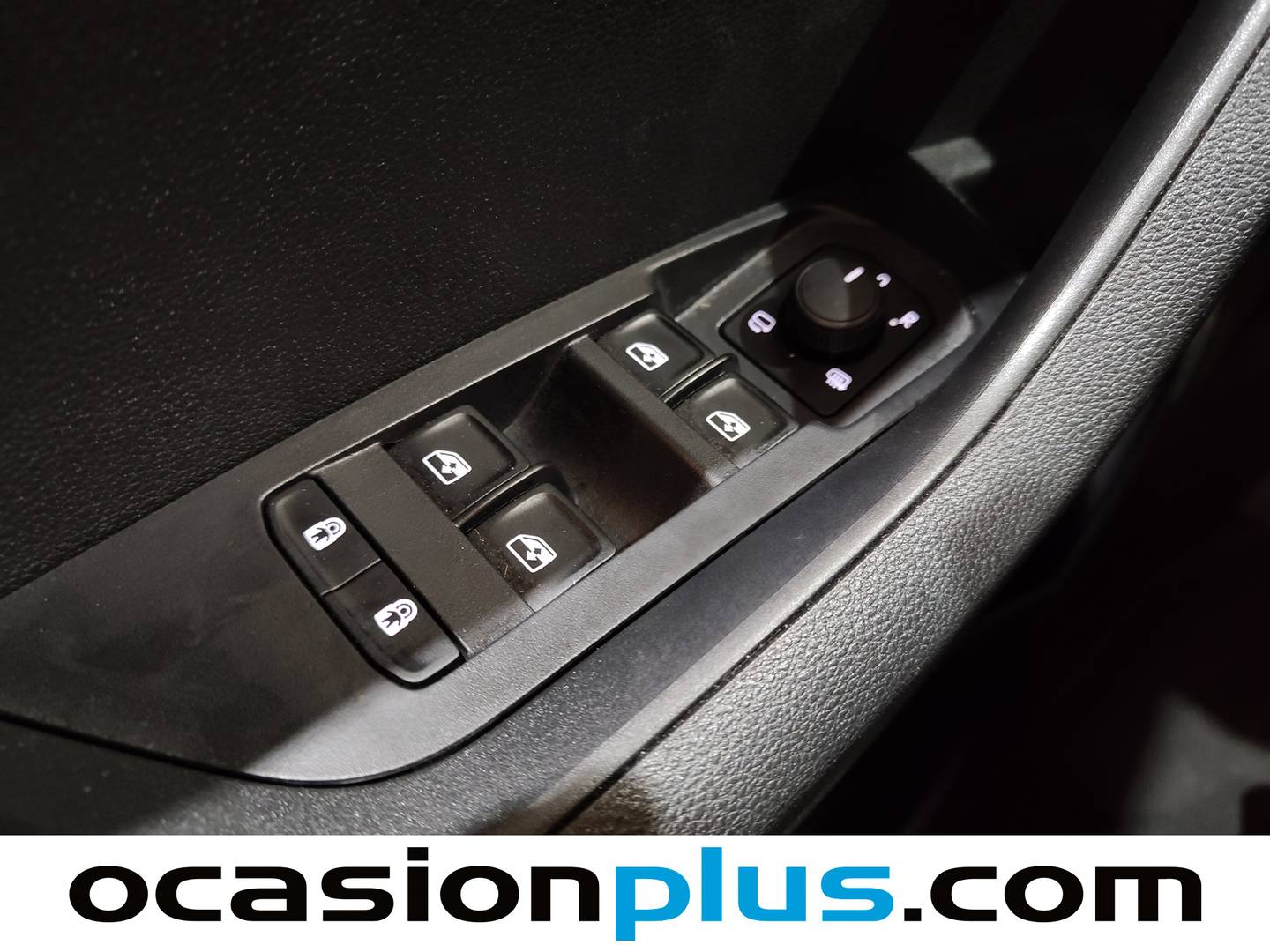 Skoda Karoq Skoda Karoq 1.5 TSI ACT Design DSG (150 CV) 2024