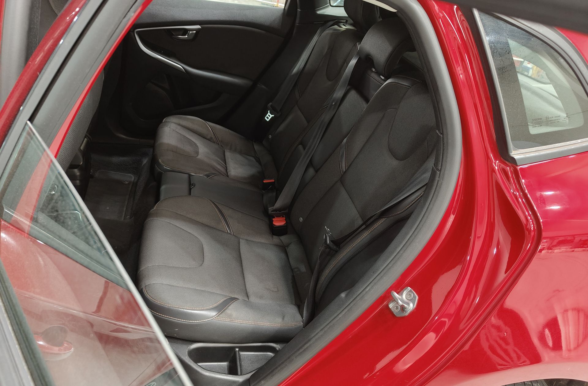 Volvo V40 D2 Momentum - foto 10