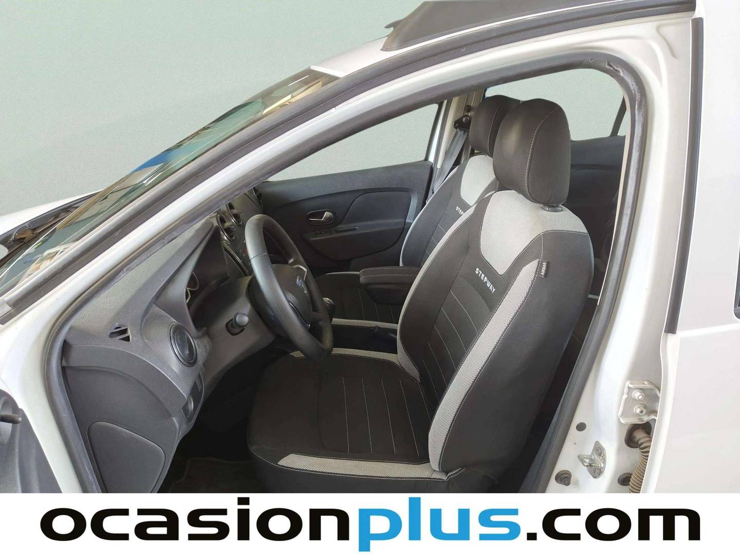 Foto asientos delanteros Dacia Sandero Dacia Sandero Stepway Essential 1.0 (75 CV)