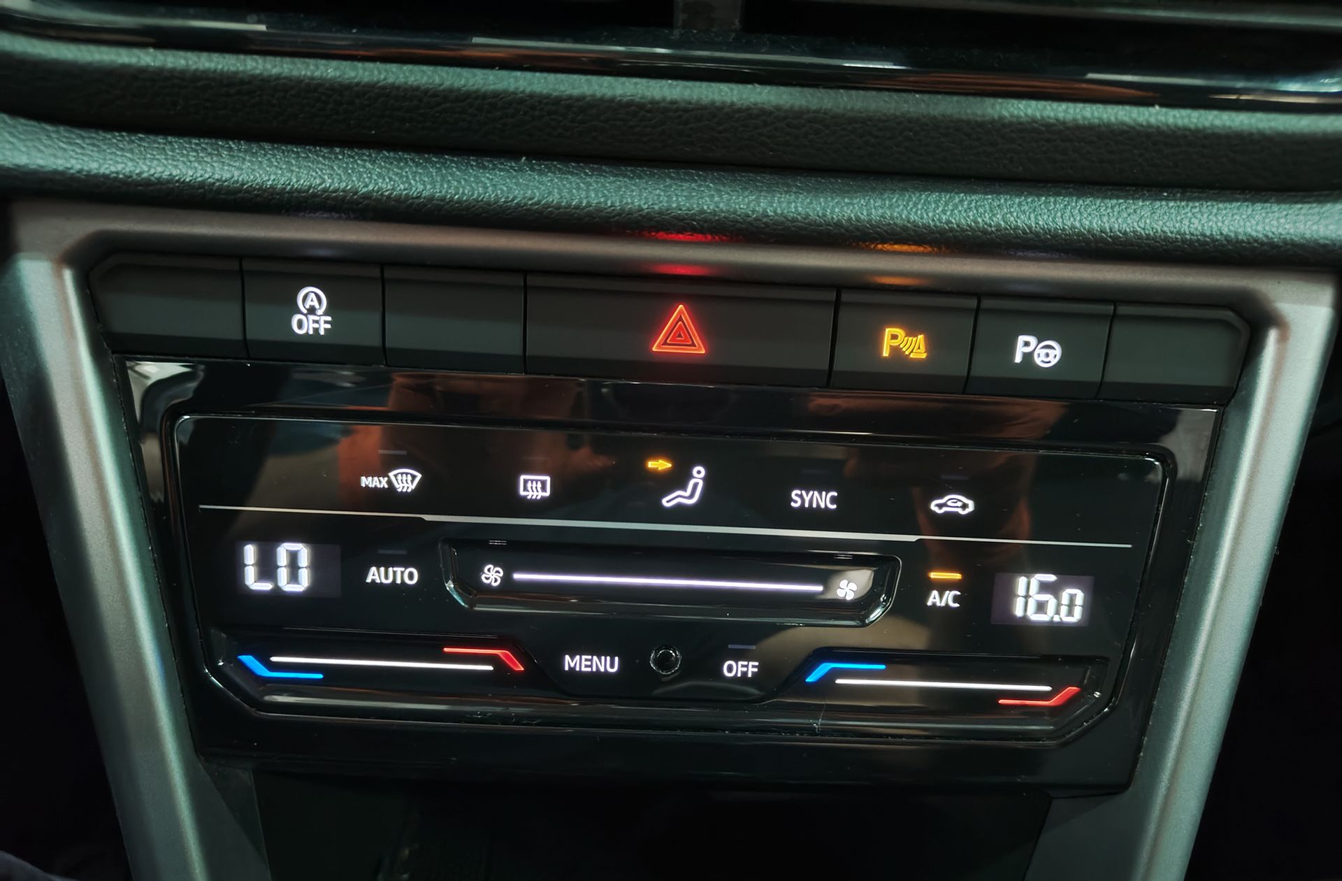 Volkswagen T-Roc Life 1.0 TSI - foto 30
