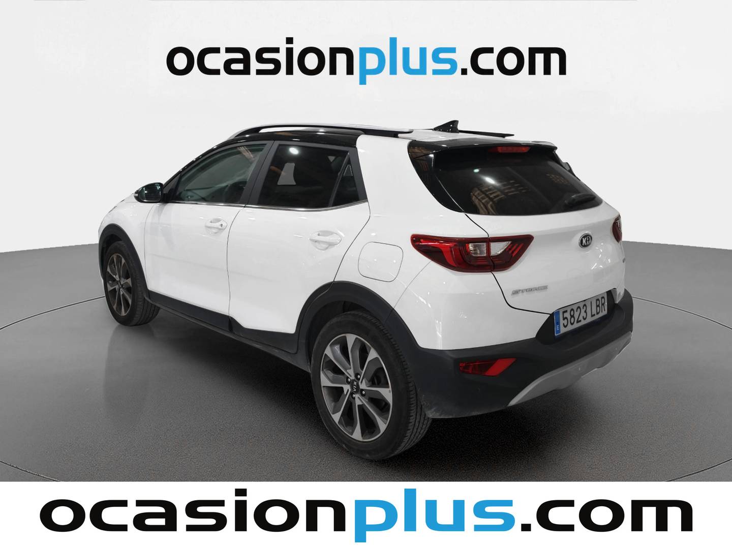 Foto trasera KIA Stonic KIA Stonic 1.0 T-GDi Drive (120 CV) derecha