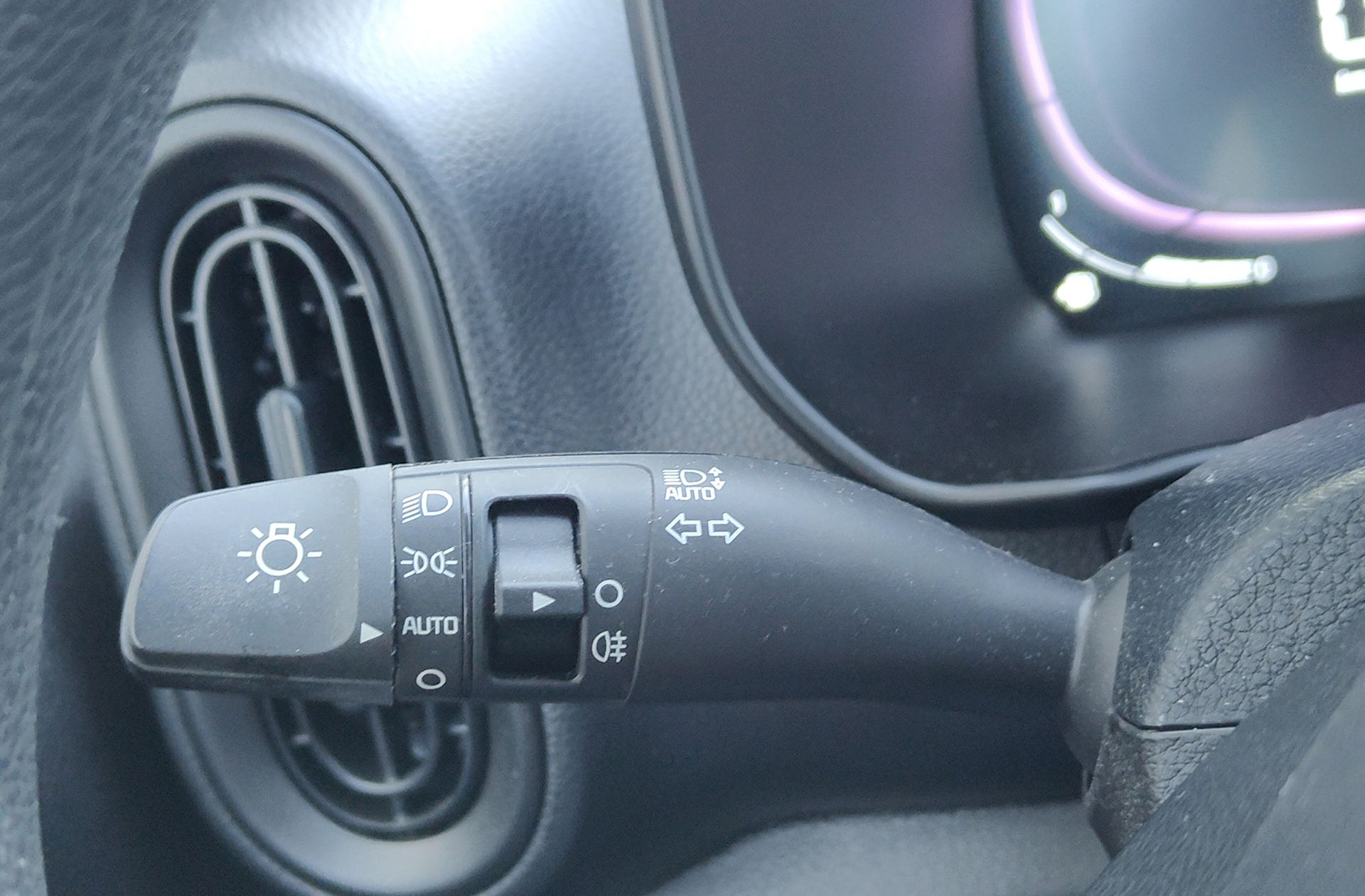 Kia Picanto 1.0 GDi Concept - foto 22
