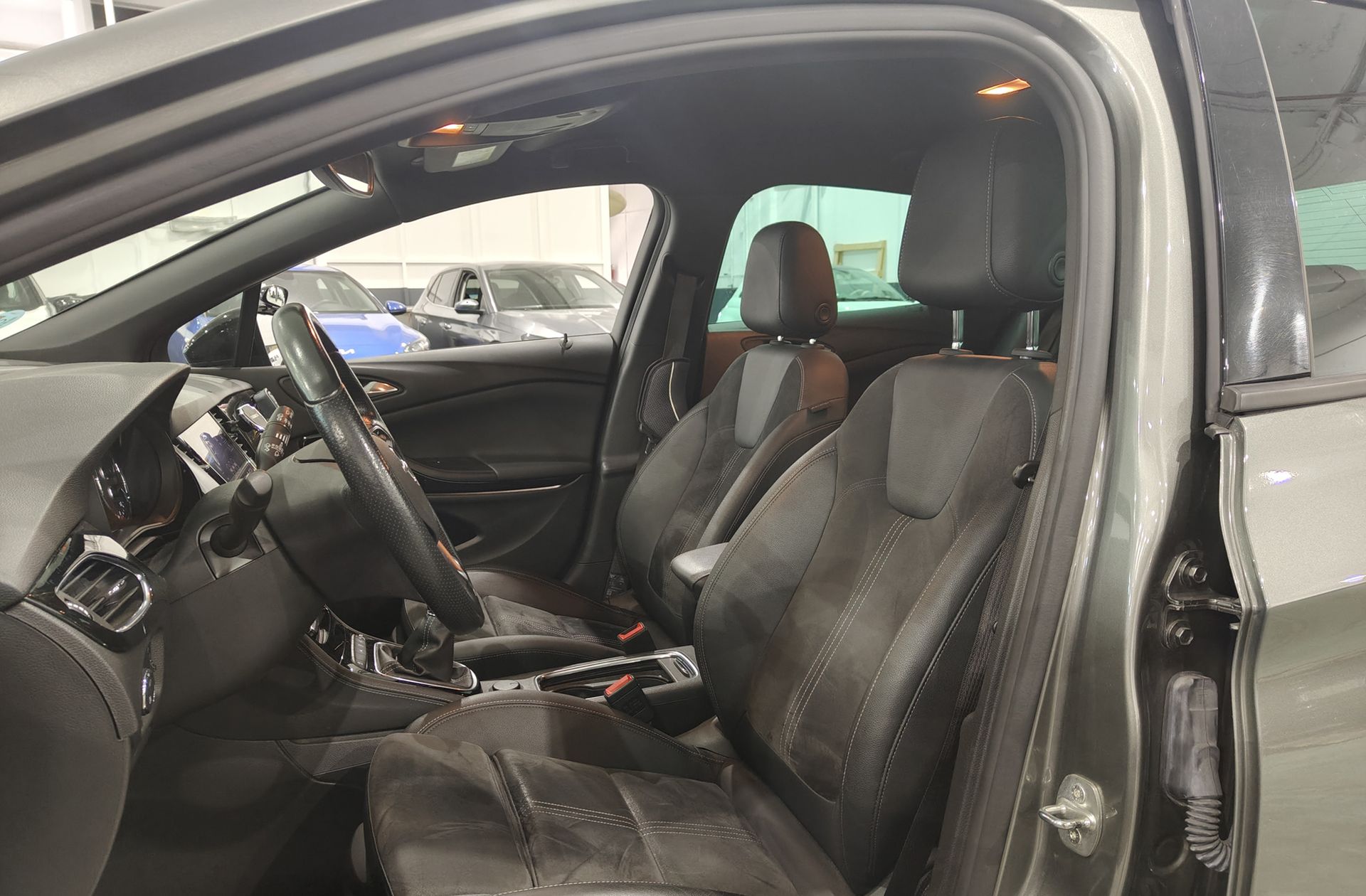 Opel Astra 1.2T SHR Ultimate - foto 10
