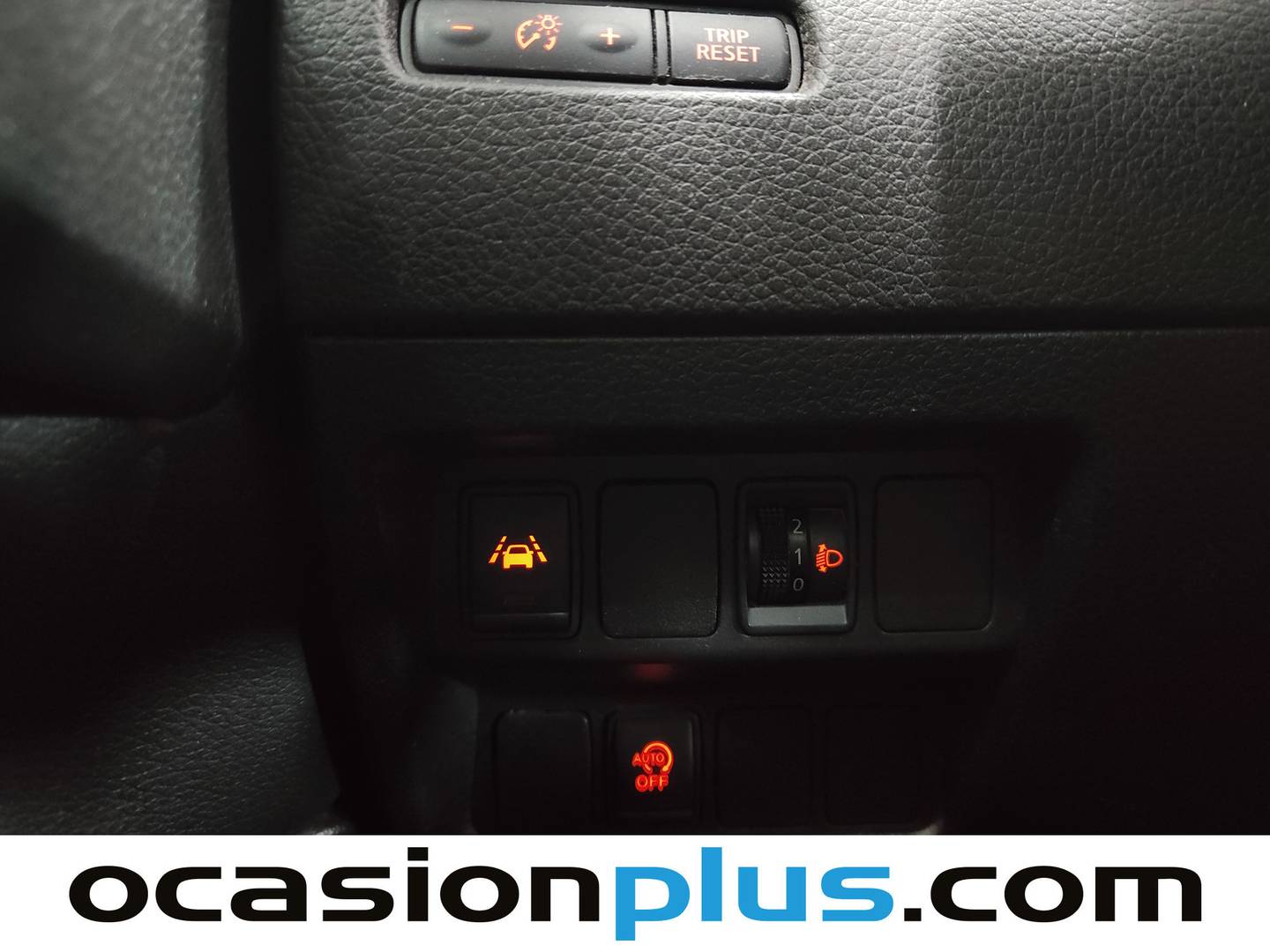 Foto Nissan QASHQAI Nissan Qashqai DIG-T 115 N-Connecta 4x2 (115 CV)