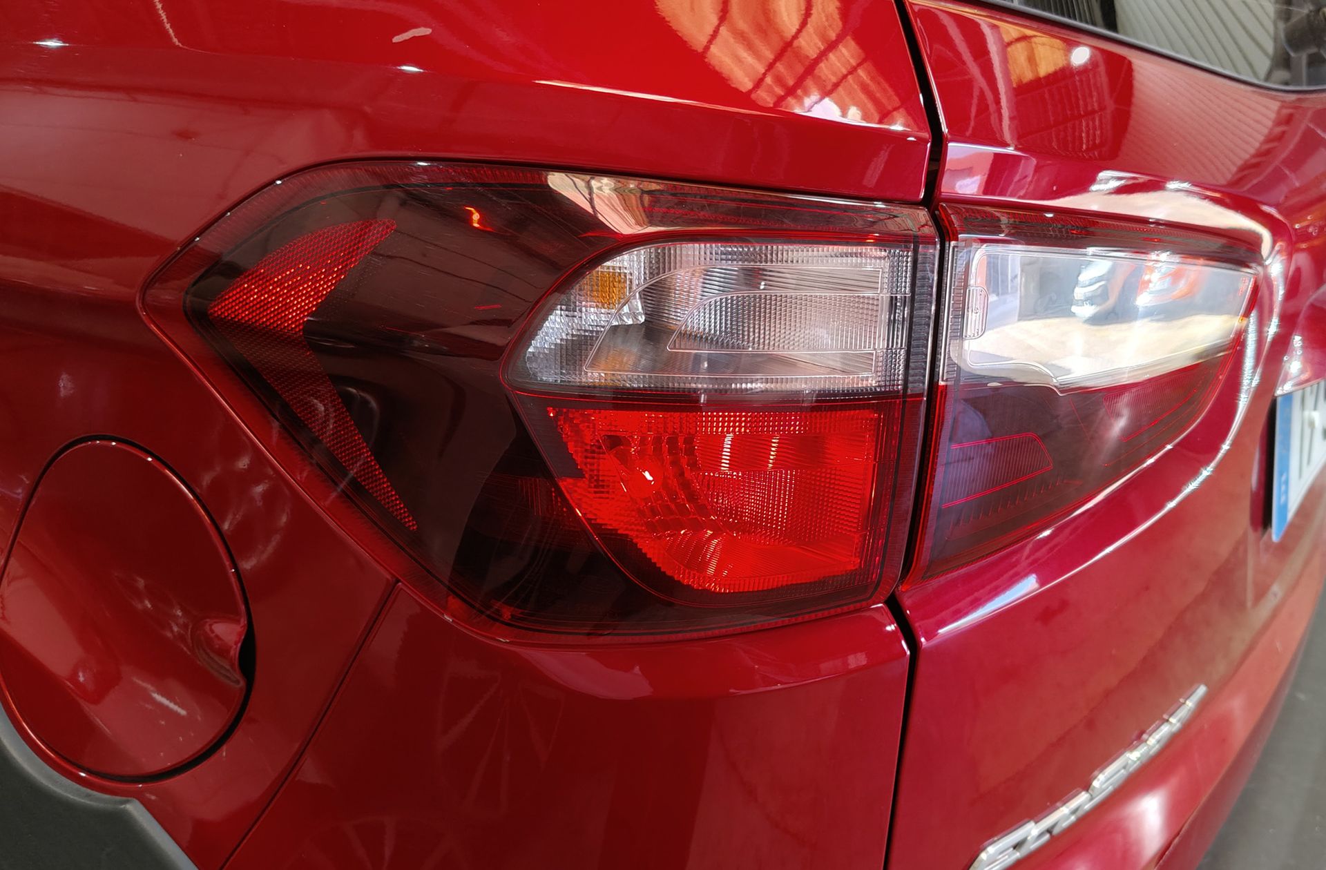 Ford EcoSport 1.0T EcoBoost Active - foto 18