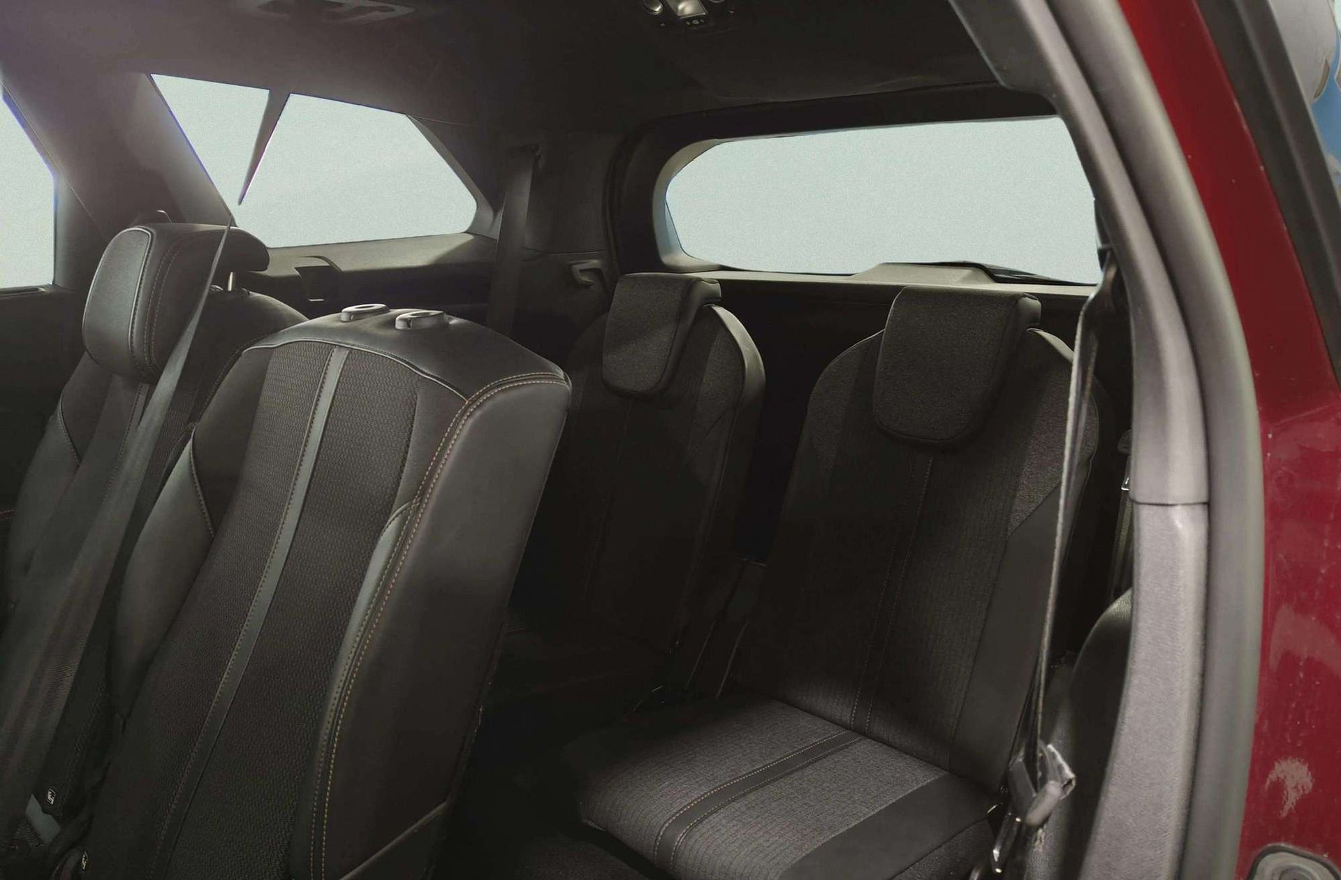 Peugeot 5008 PureTech 130 GT EAT8 7 plazas - foto 6