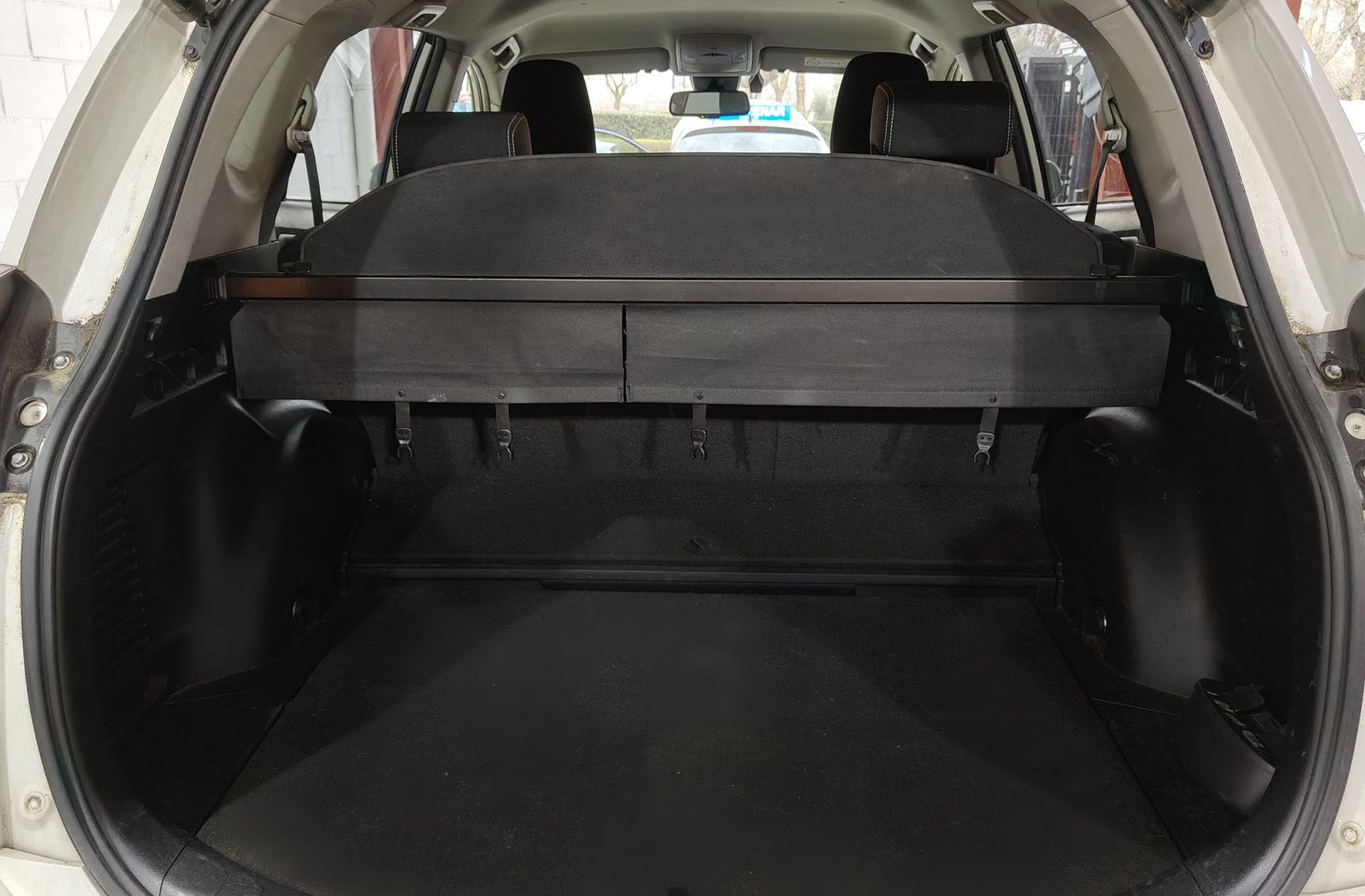 Toyota RAV4 2.5l hybrid Advance Pack Drive 2WD - foto 17