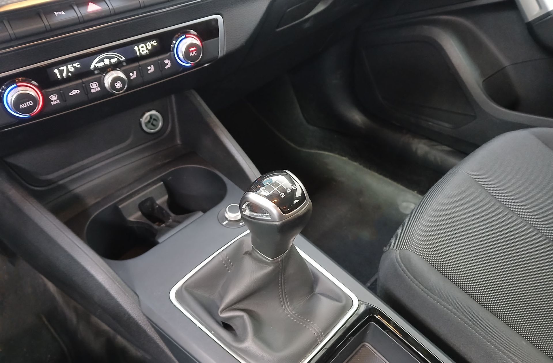 Audi Q2 Advanced 30 TFSI - foto 5