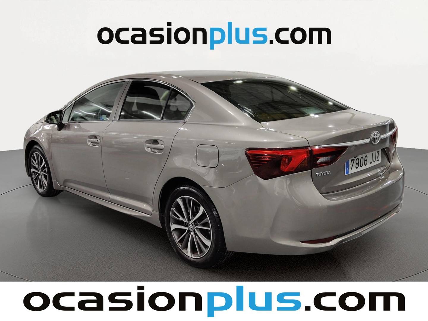 Foto trasera Toyota Avensis Toyota Avensis 150D Advance (143 CV) derecha