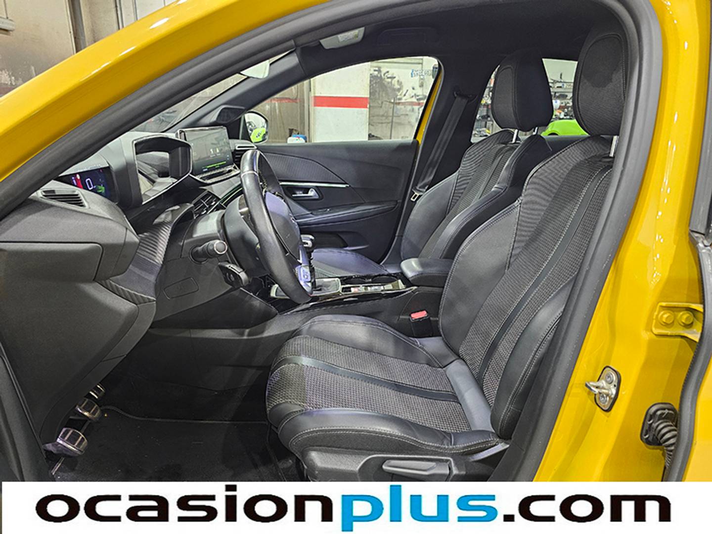 Foto Peugeot 208 Peugeot 208 BlueHDi 100 GT (100 CV)