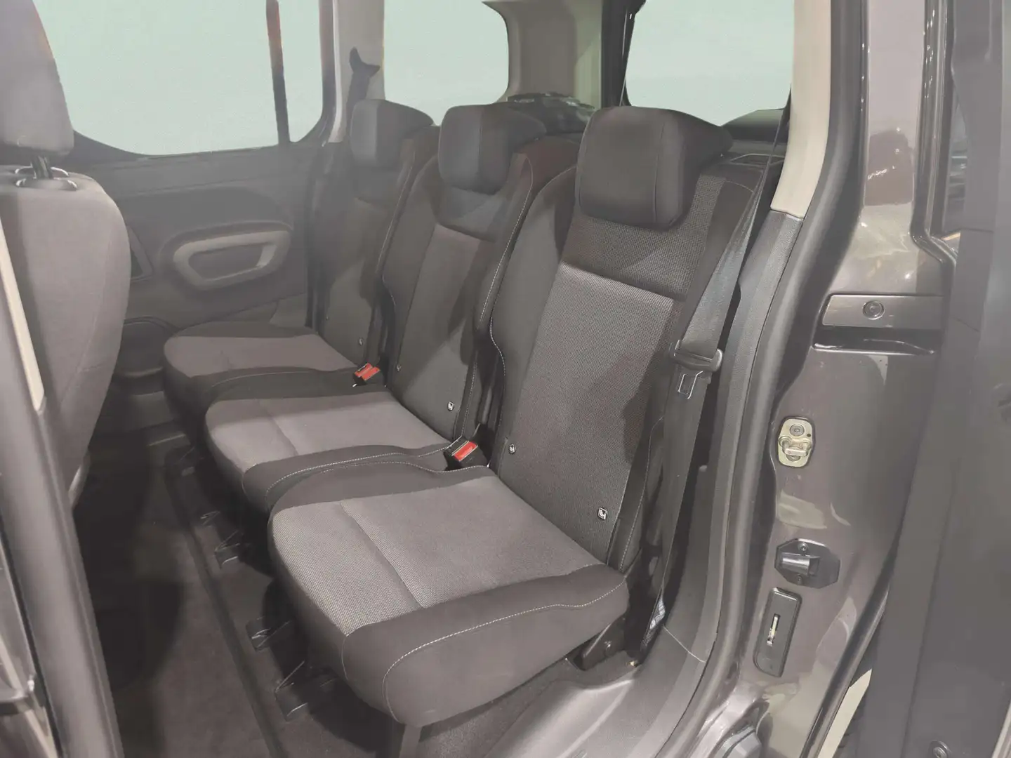 Foto Toyota Proace City Verso Toyota Proace City Verso 1.2 Family Active L1 (110 CV)