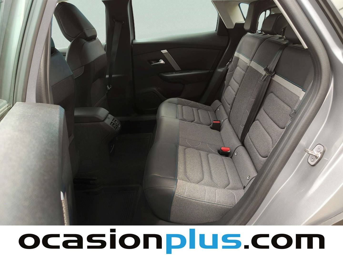 Foto asientos traseros Citroën C4 Citroën C4 PureTech 130 S&S 6v Feel Pack (130 CV)