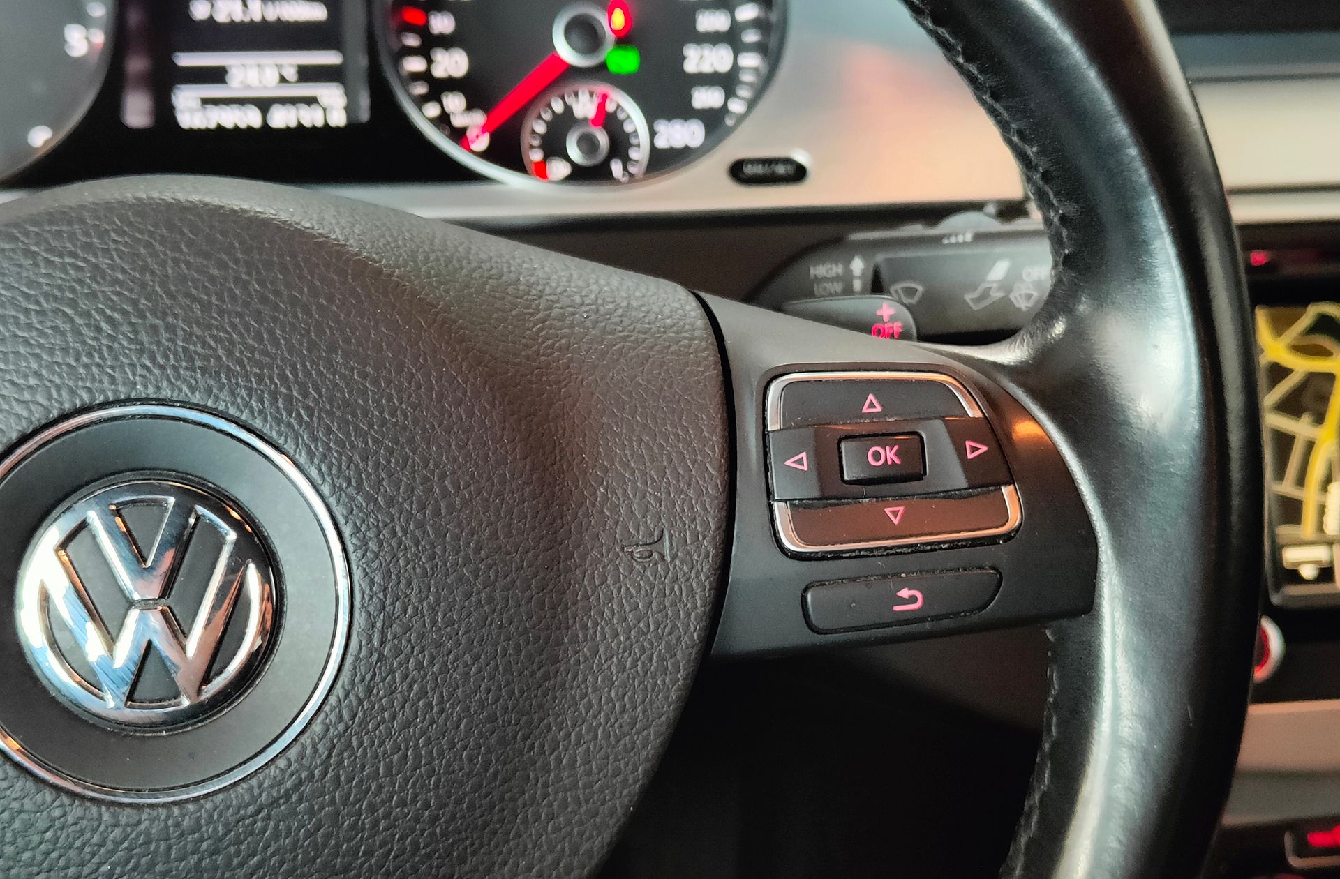 Volkswagen Passat CC 2.0 TDI DPF DSG - foto 29
