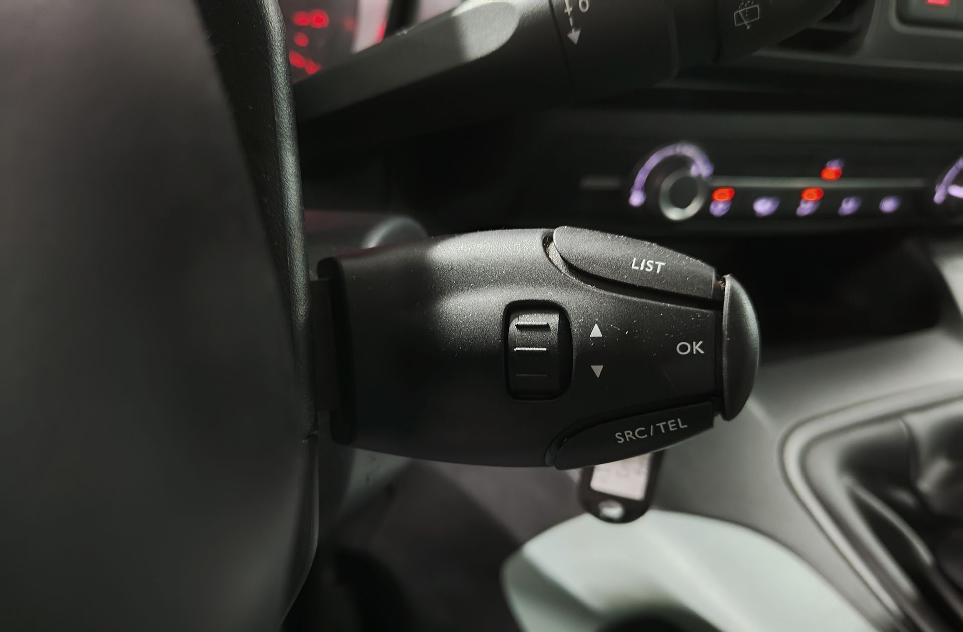 Citroën Berlingo Combi PureTech 110 Talla M Feel Semi-camperizada - foto 32