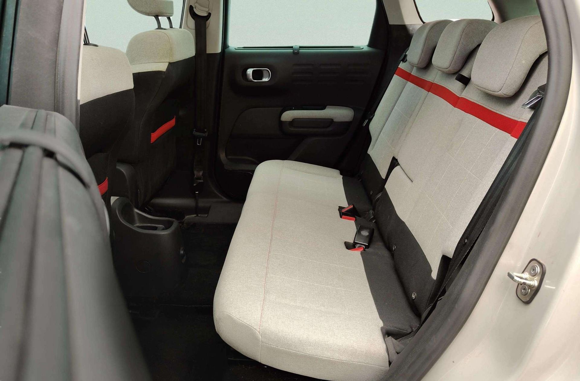 Citroën C3 Aircross PureTech 110 Shine EAT6 - foto 13