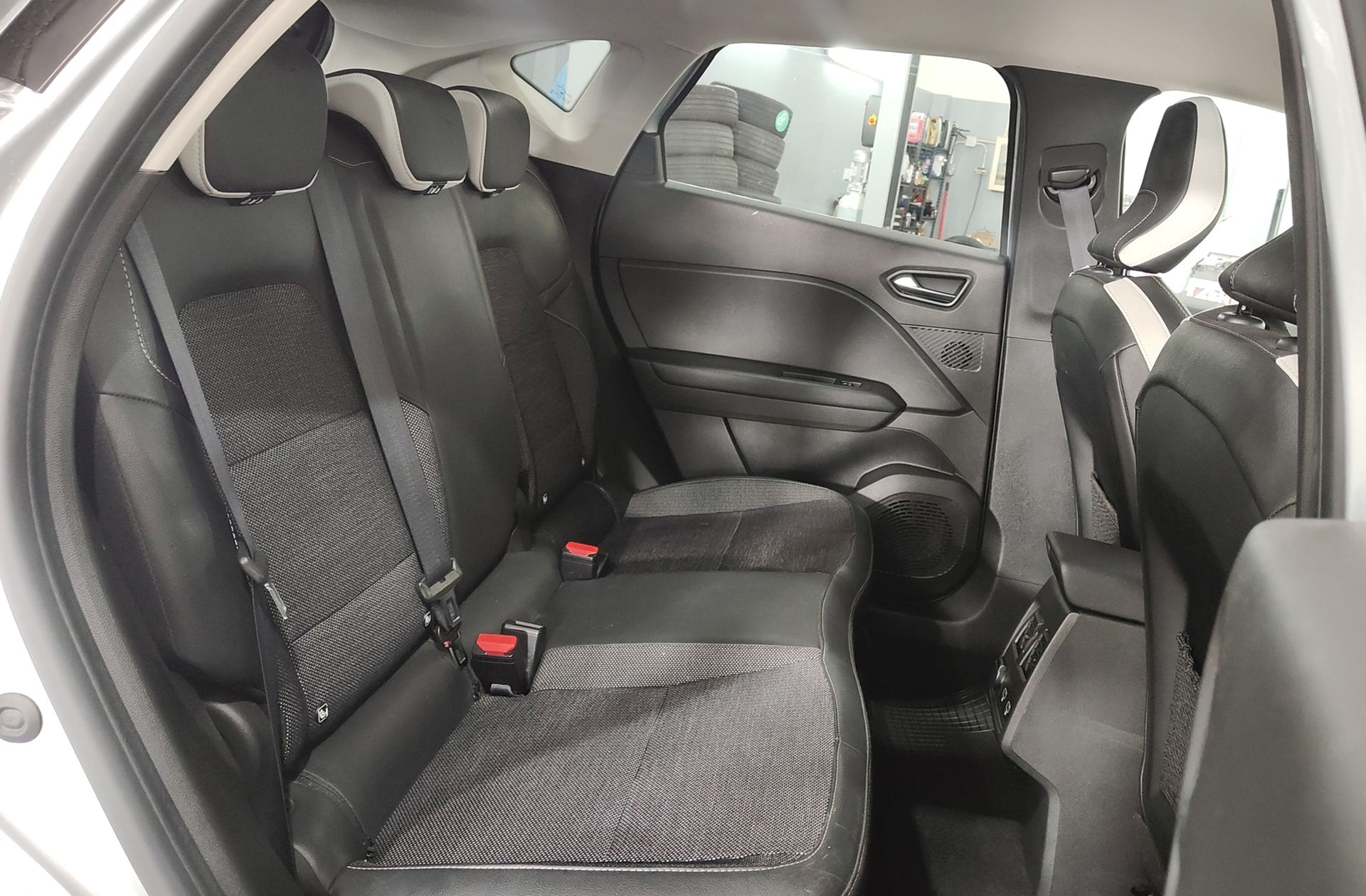 Renault Captur Techno TCe - foto 18