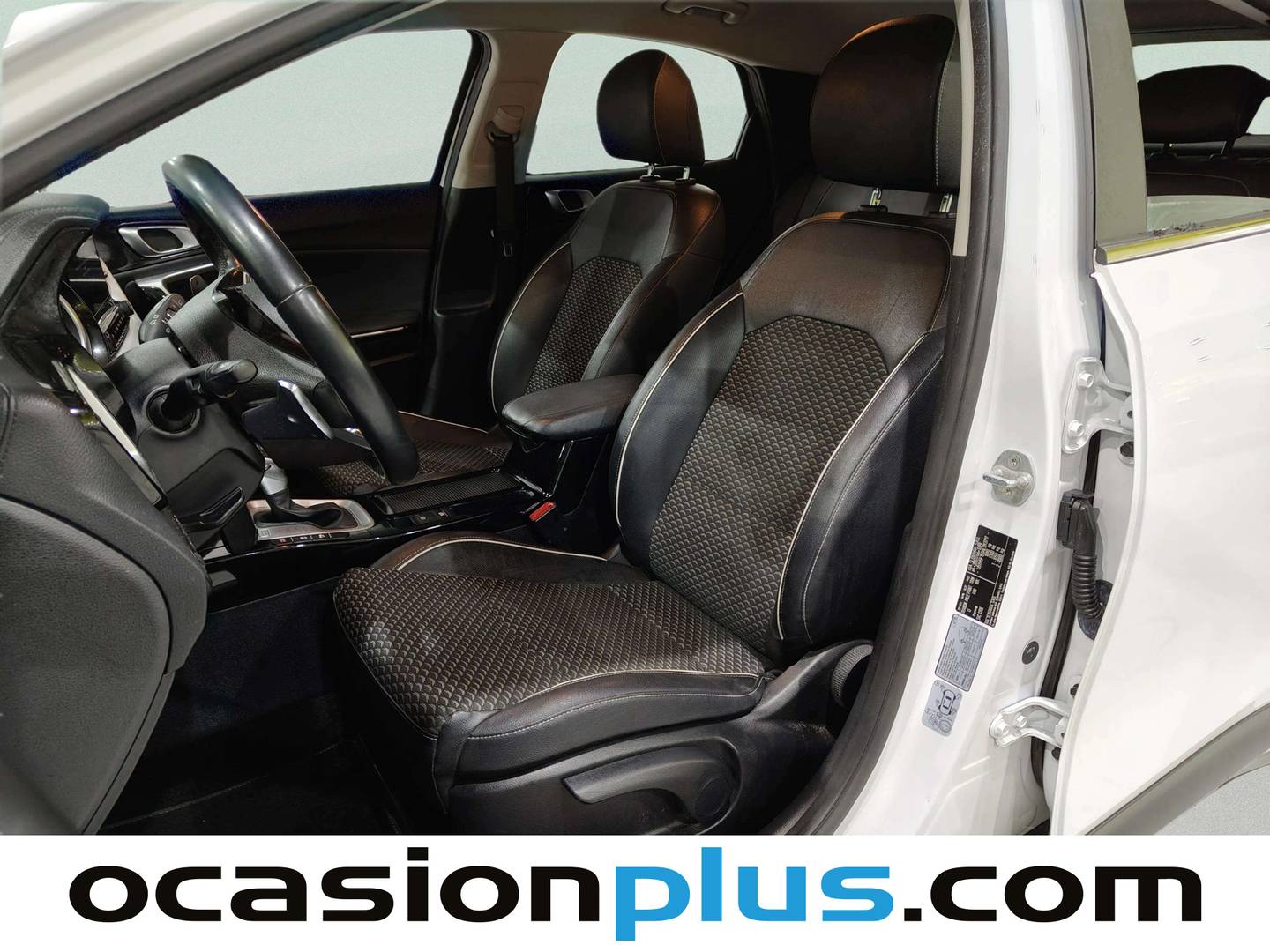 Foto KIA XCeed Kia XCeed 1.5 MHEV Tech DCT (160 CV)