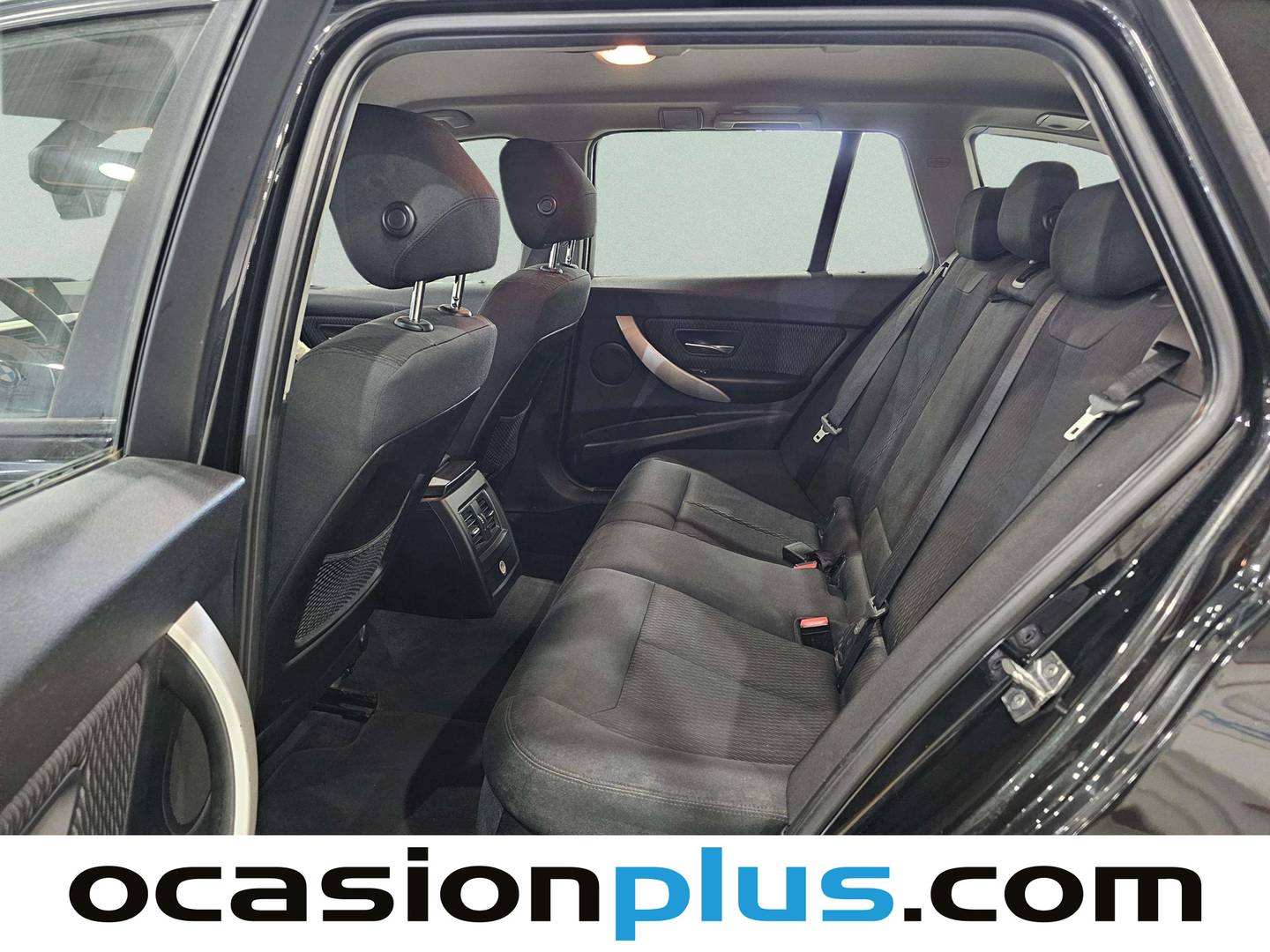Foto asientos traseros BMW Serie 3 BMW Serie 3 318d Touring (150 CV)