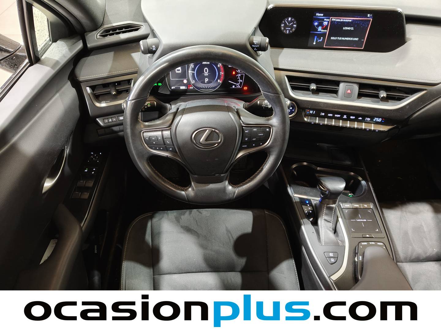 Foto Lexus UX Lexus UX 250h Business 2WD (184 CV)