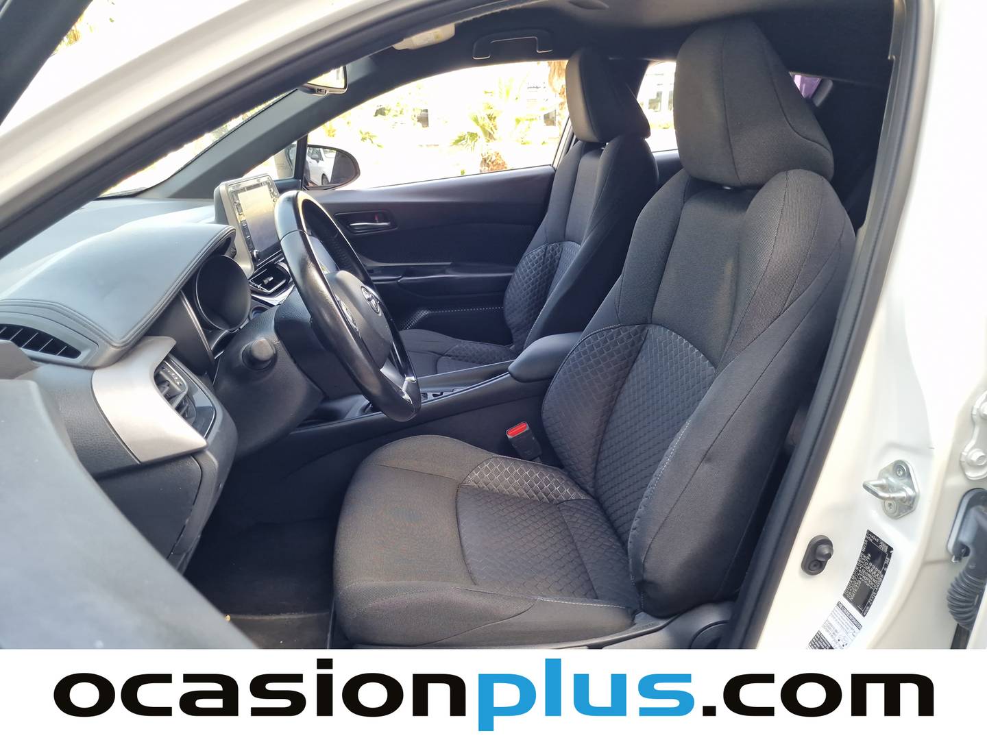 Foto asientos delanteros Toyota C-HR Toyota C-HR 1.8 125H Active (122 CV)